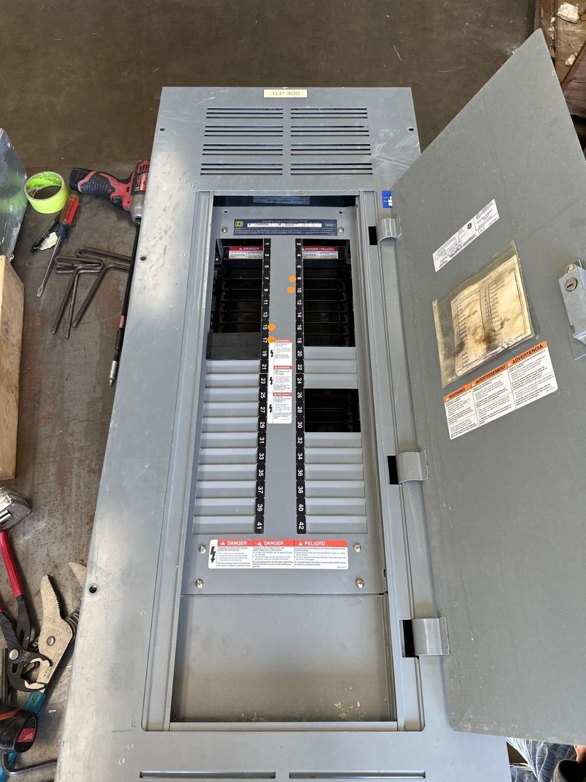 Square D NF Panelboard 400A 600Y/347V 3PH 4W MLO 42 Circuit Main Lug Indoor Encl P330 Used