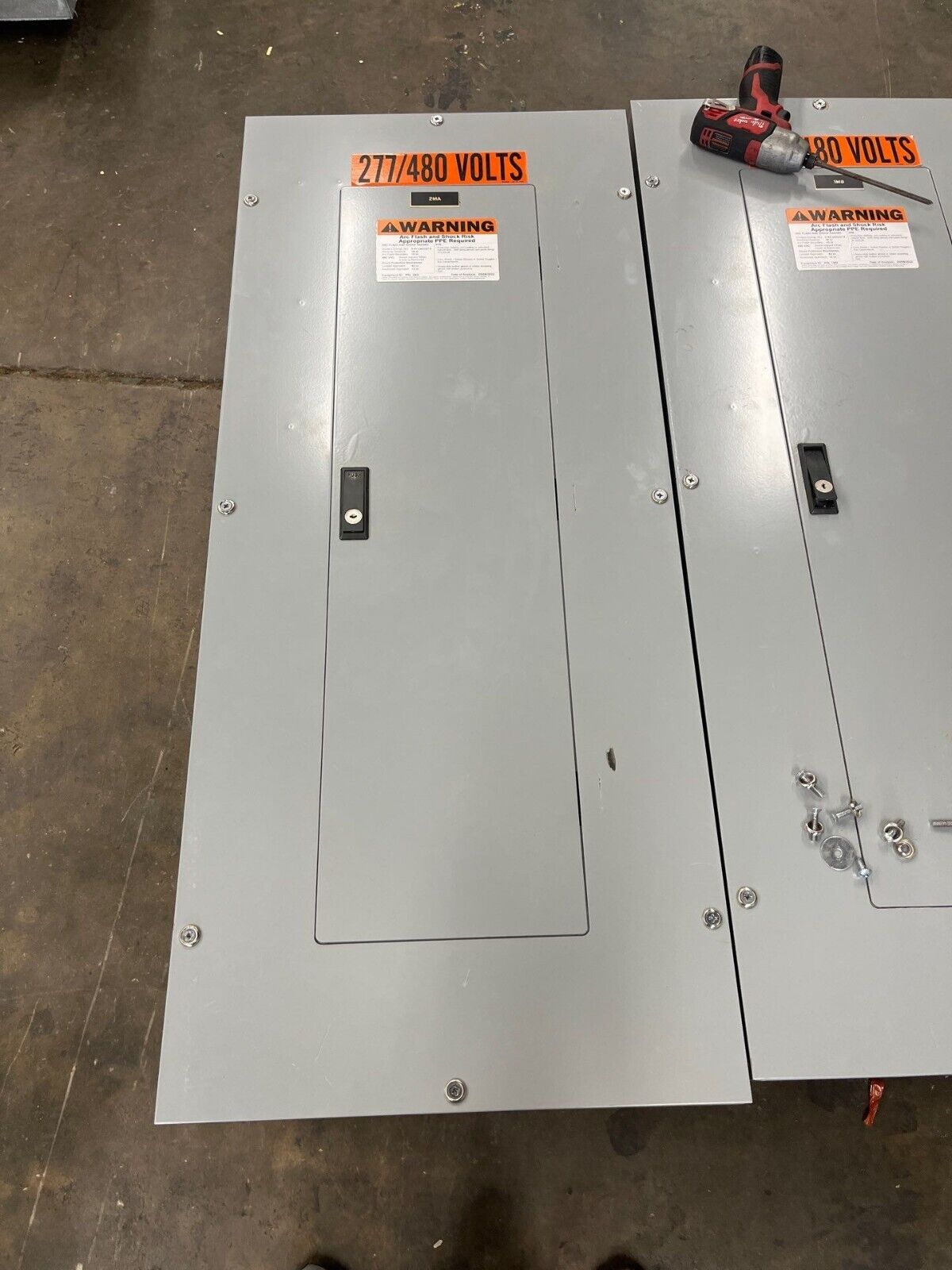 CH PRL2A Panelboard 225A 277/480V 4W 3PH MLO Indoor Enclosure YS2048 42 Circuit P595 Used