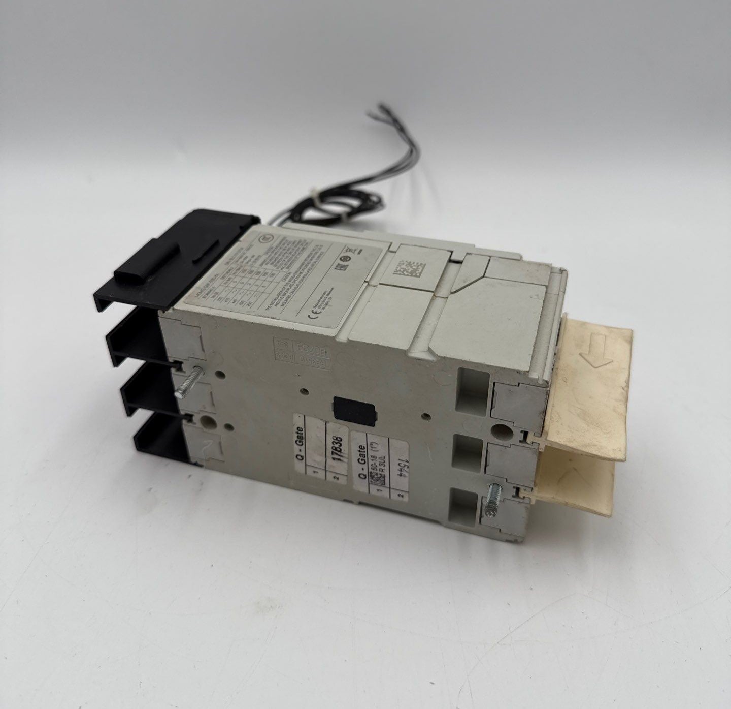 Allen Bradley 140MG-G8P-B30-KA Circuit Breaker 3A 3P 600V 3PH 140MG 3 Amp Used