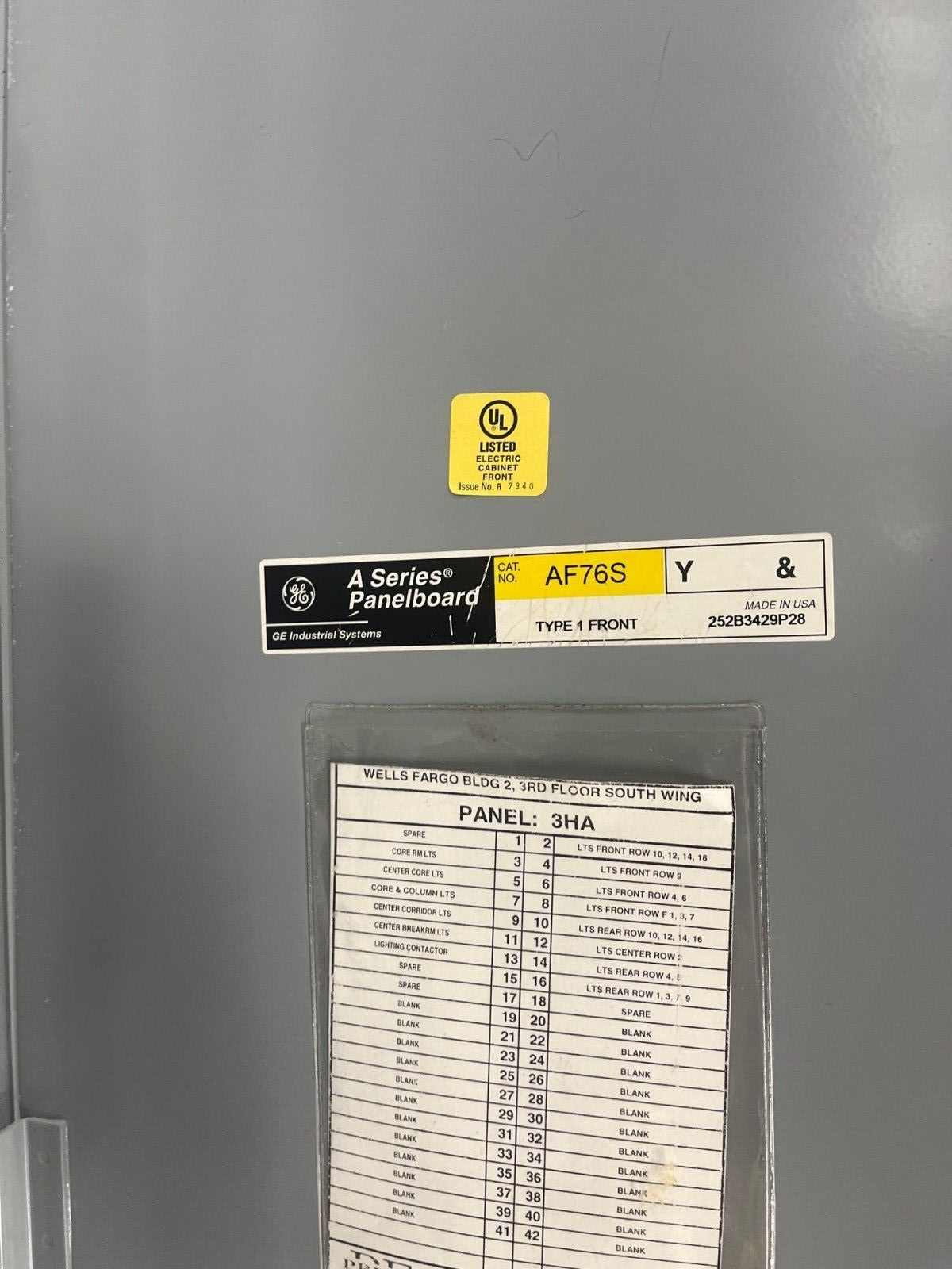 GE AEF3424MBX Panelboard 400A 480/277V 3PH 4W Indoor Encl 42Cir MLO SFHA36AT0250 P573 Used