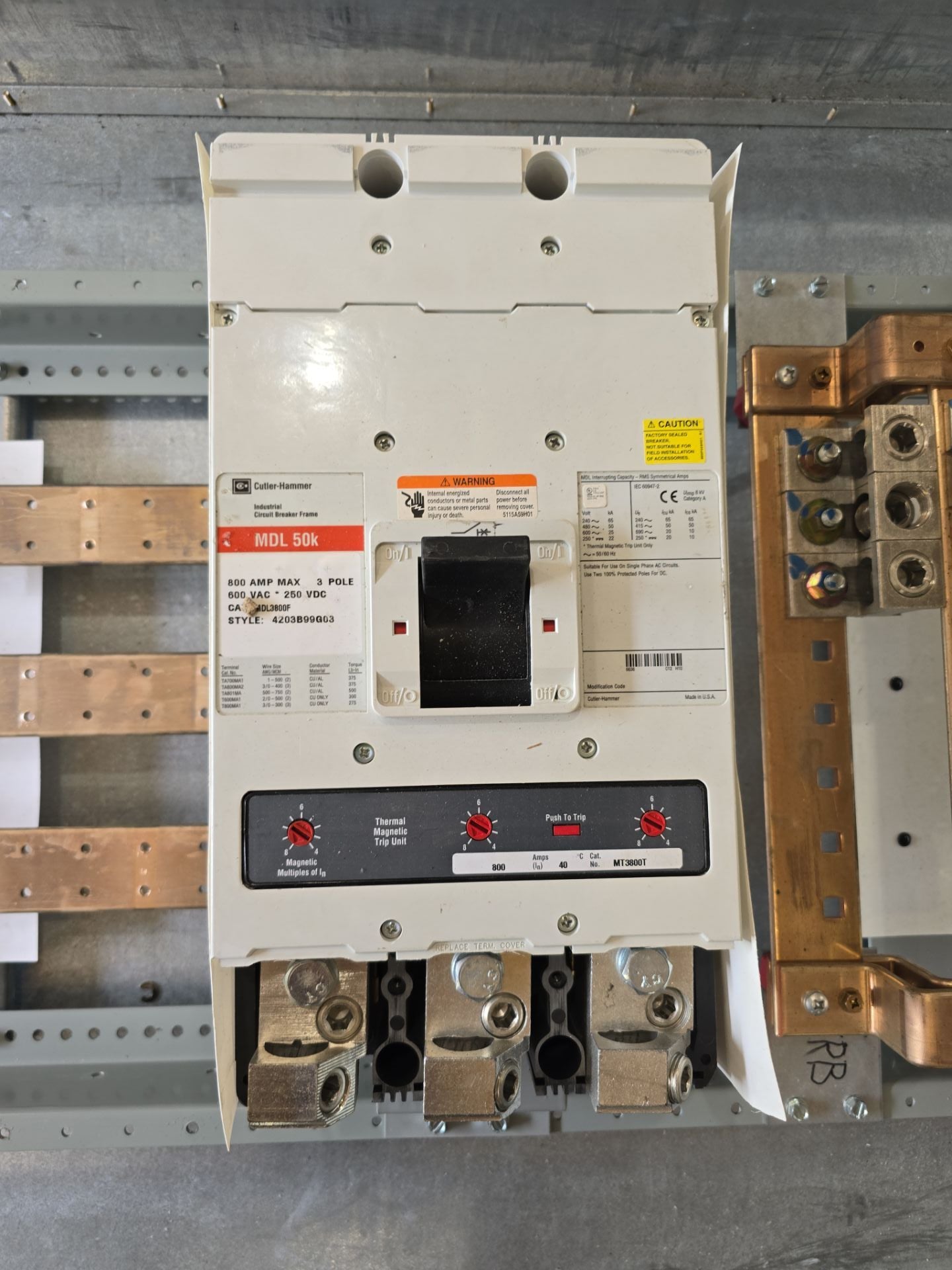 Eaton PRL4 Panelboard 800A 208/120V 3PH 4W MCB 800 Amp Panel MDL3800 BX3673 Used