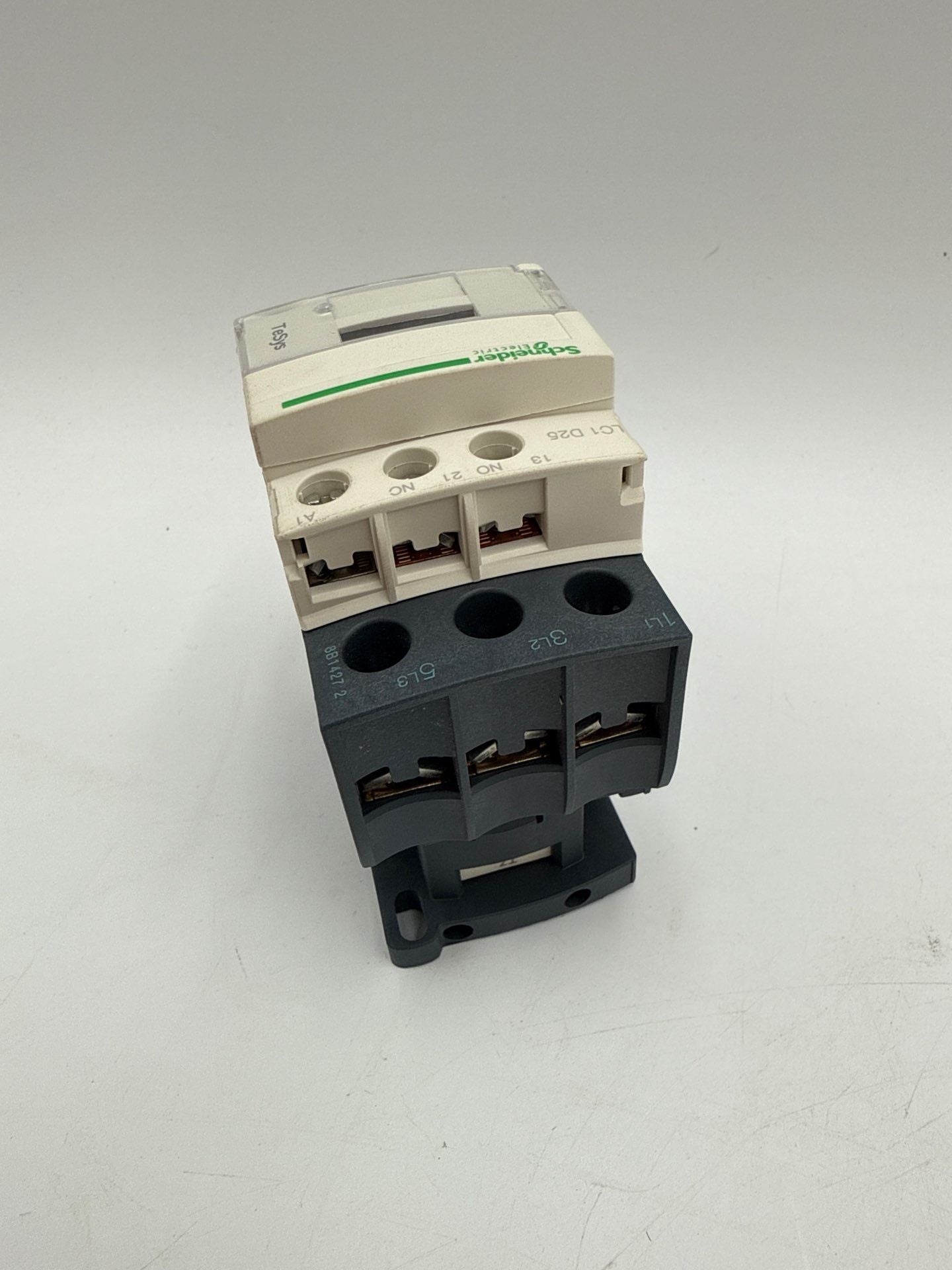 Schneider LC1D25T7 Contactor 25A 3P Coil 480VAC Non-Reversing 15HP at 480V New
