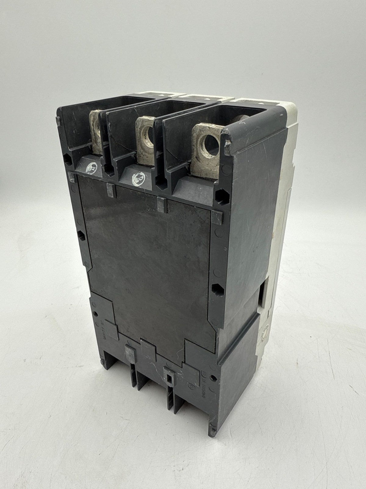 Eaton PDG33M0600FNNN Circuit Breaker 3P 600V w/ 400A Trip PDG3XTFA3H400 400 Amp Used