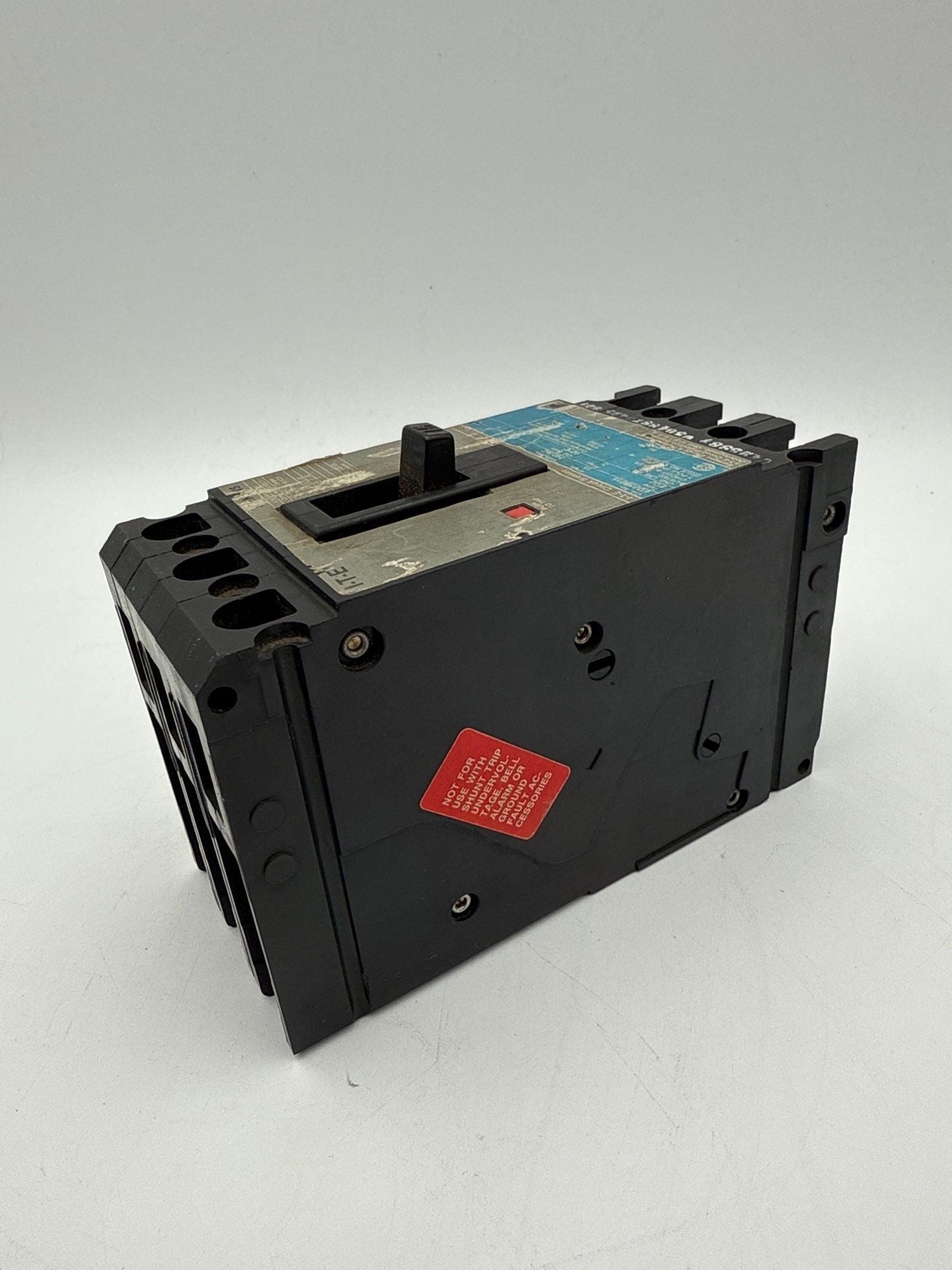 Siemens ITE ED23B015 Circuit Breaker 15A 3P 240V ED2 15 Amp 3 Pole Used