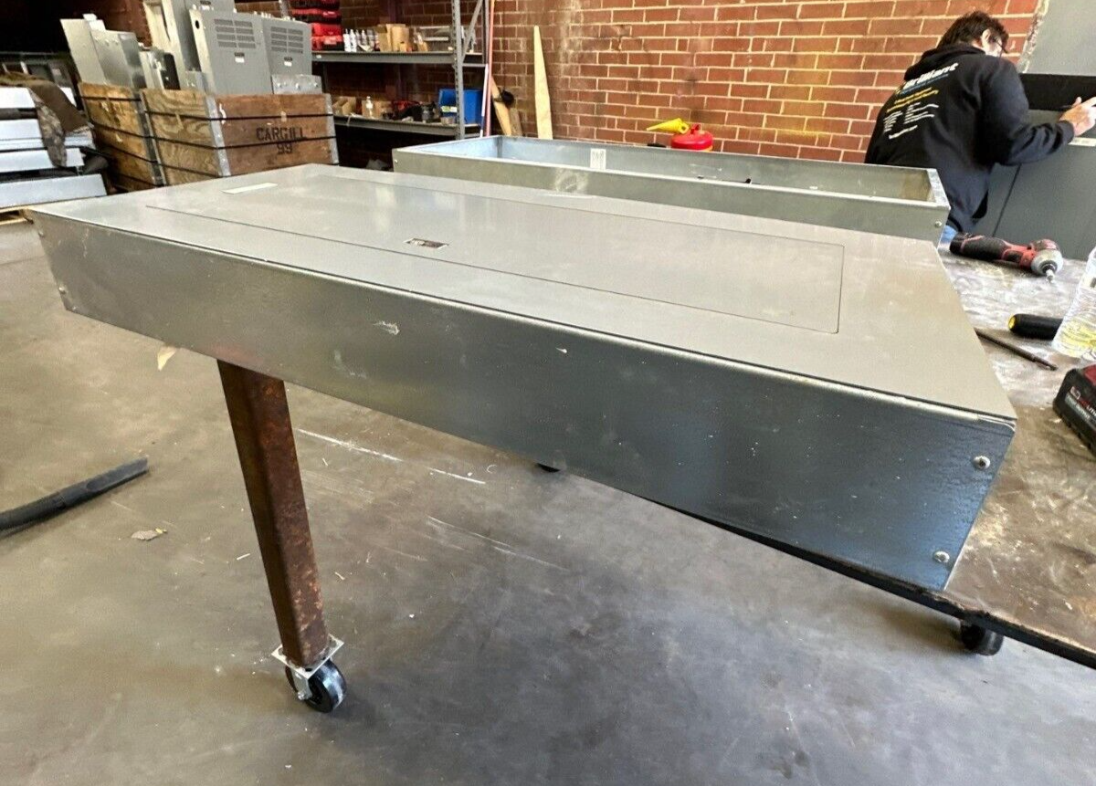 Square D NF Panelboard 250A 600Y/347V 3PH 4W 42 Circuit Indoor Encl 250 Amp MLO P355 Used