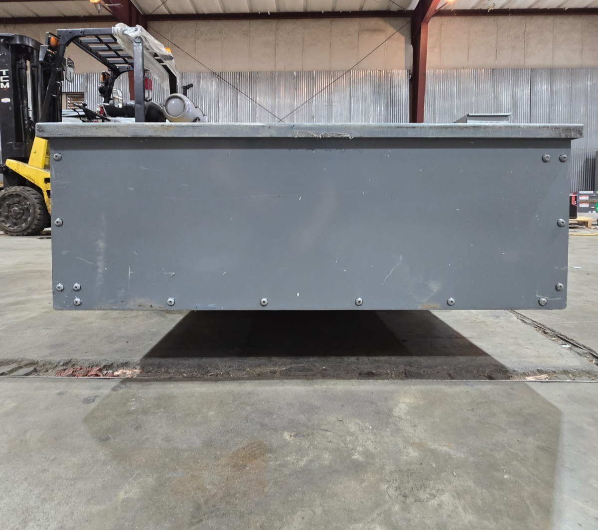 Square D I-Line Panel 225A 480V 3PH 3W MCB 225 Amp Main JLA36225SA 42Cir 3R Encl Used