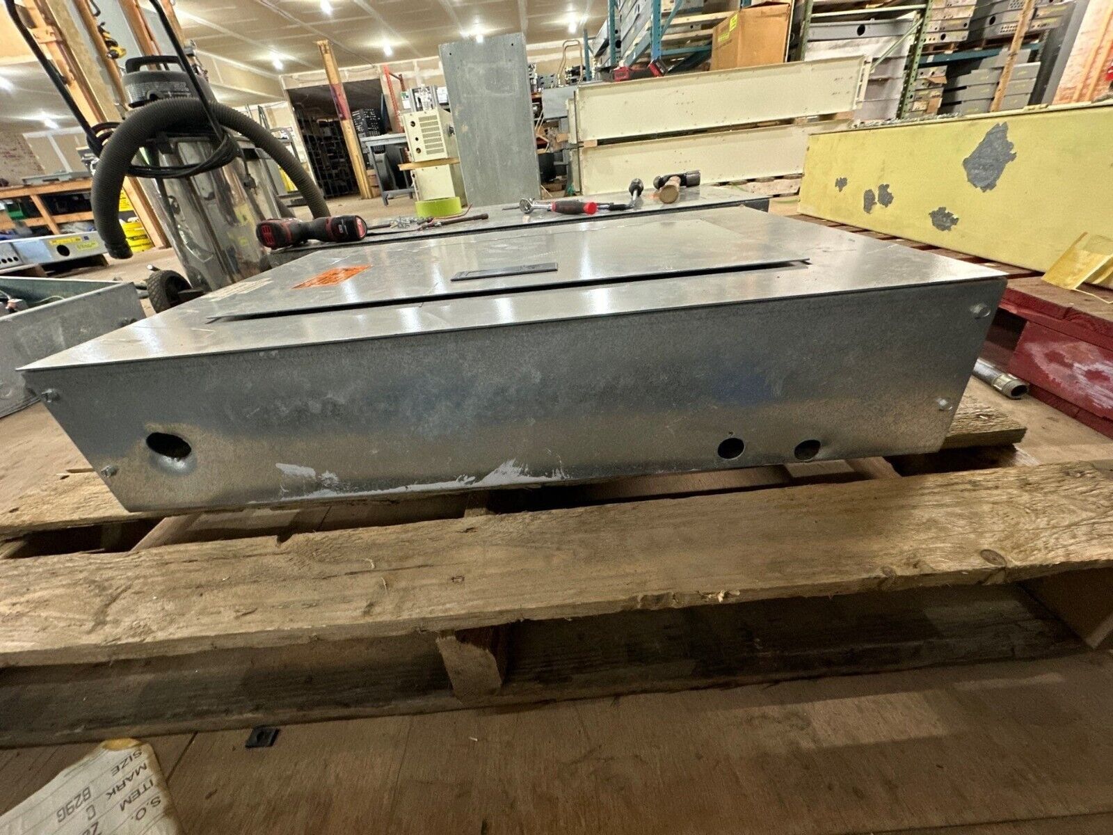 Siemens CDP-7 Panelboard 100A 208Y/120V 3PH 4W 30 Circuit 100 Amp MLO 30 Space P512 Used