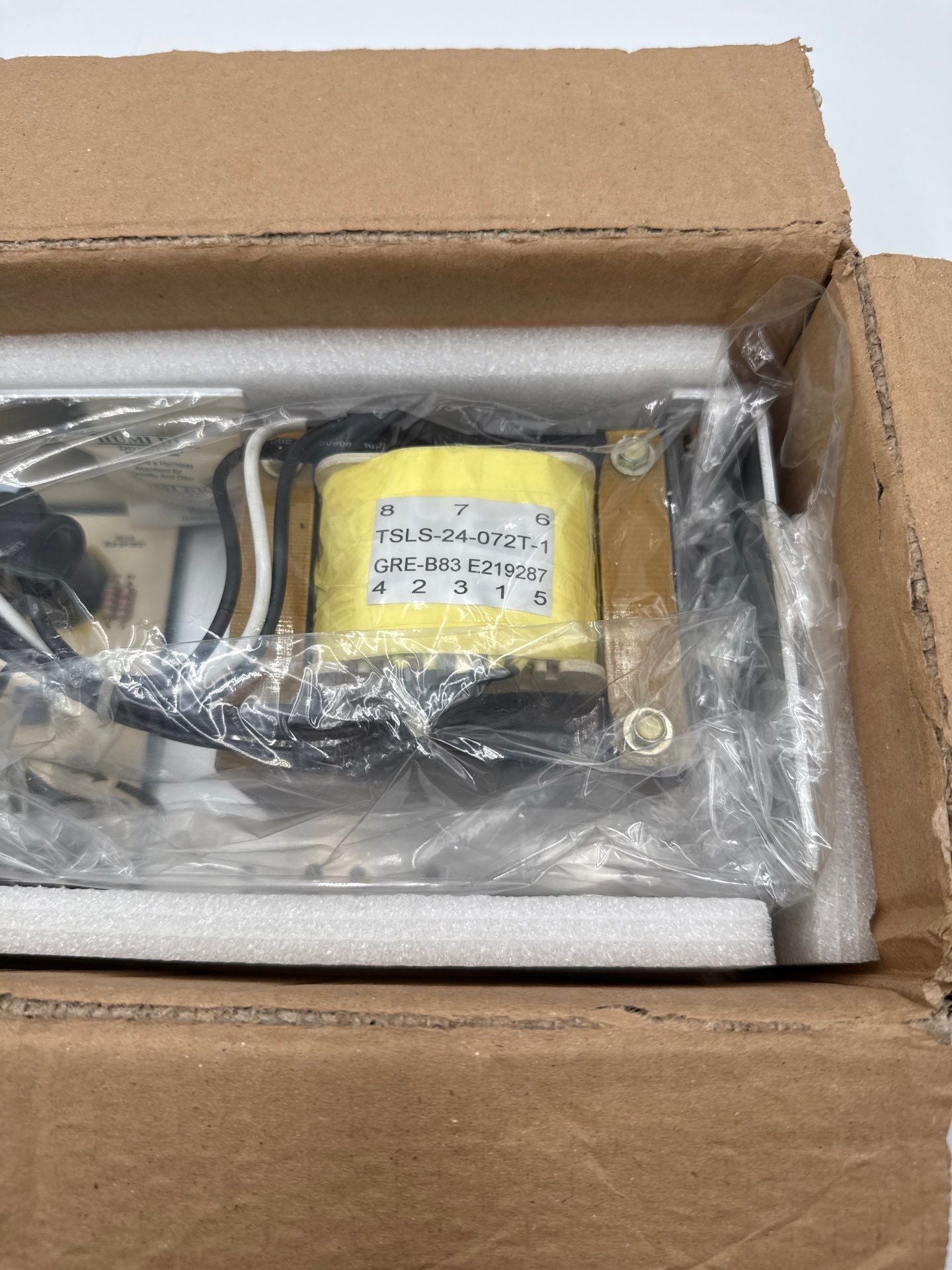 Emerson Sola HD Linear DC Power Supply SLS-24-072T 24VDC 7.2A New