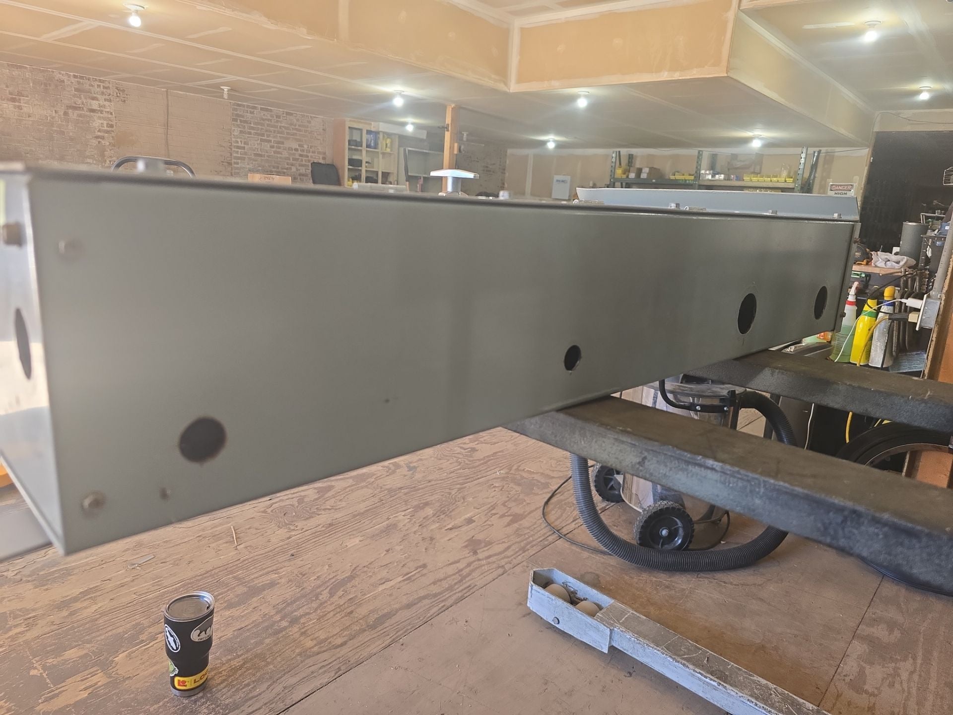 Eaton PRL1A Panelboard 225A 208Y/120V 3PH 4W 42 Space 3R Encl MLO Outdoor Used