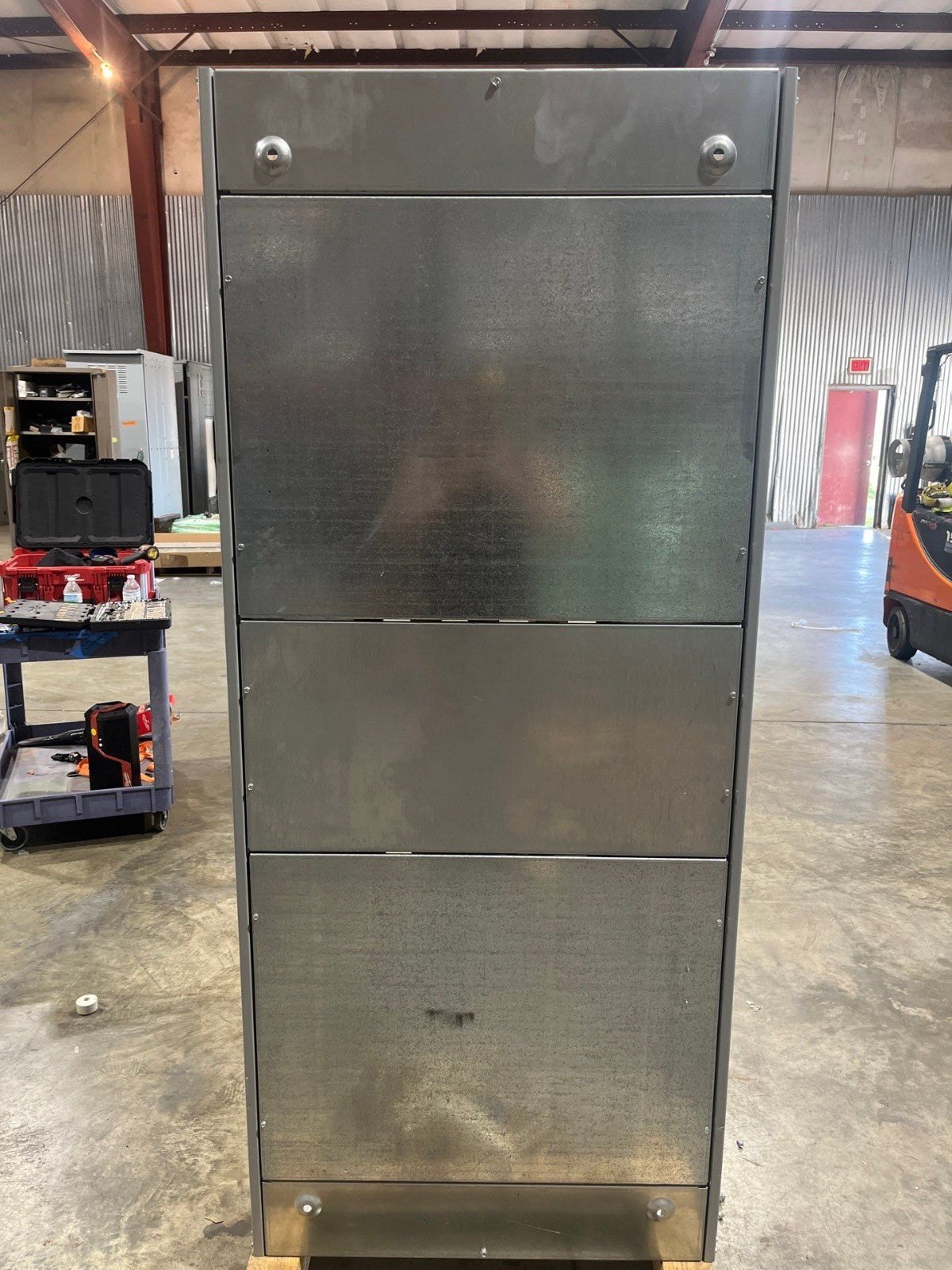 Siemens P4 Panelboard P4C75LX600EBS 600A 208/120V 3PH 4W 600 Amp Panel MCB 42Cir