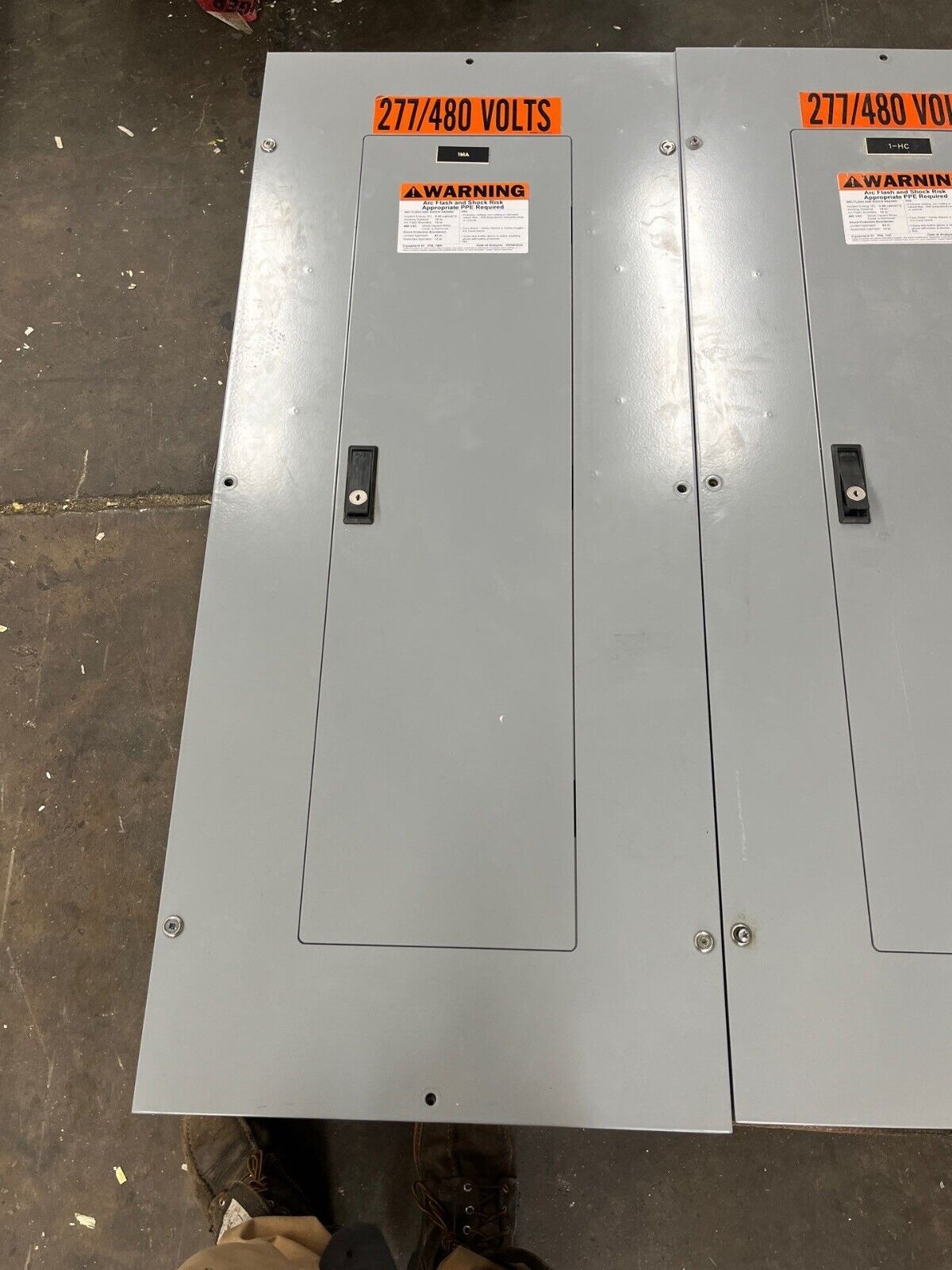 CH PRL2A Panelboard 225A 277/480V 4W 3PH Indoor Encl MLO YS2048 42 Circuit P593 Used