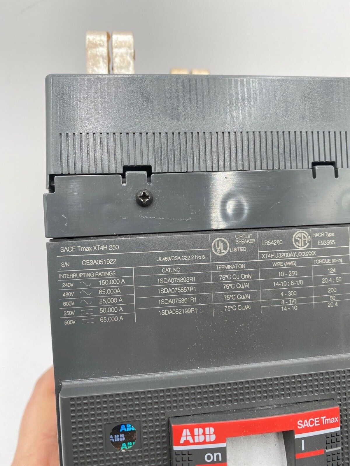 ABB XT4HU3200AYJ000XXX New