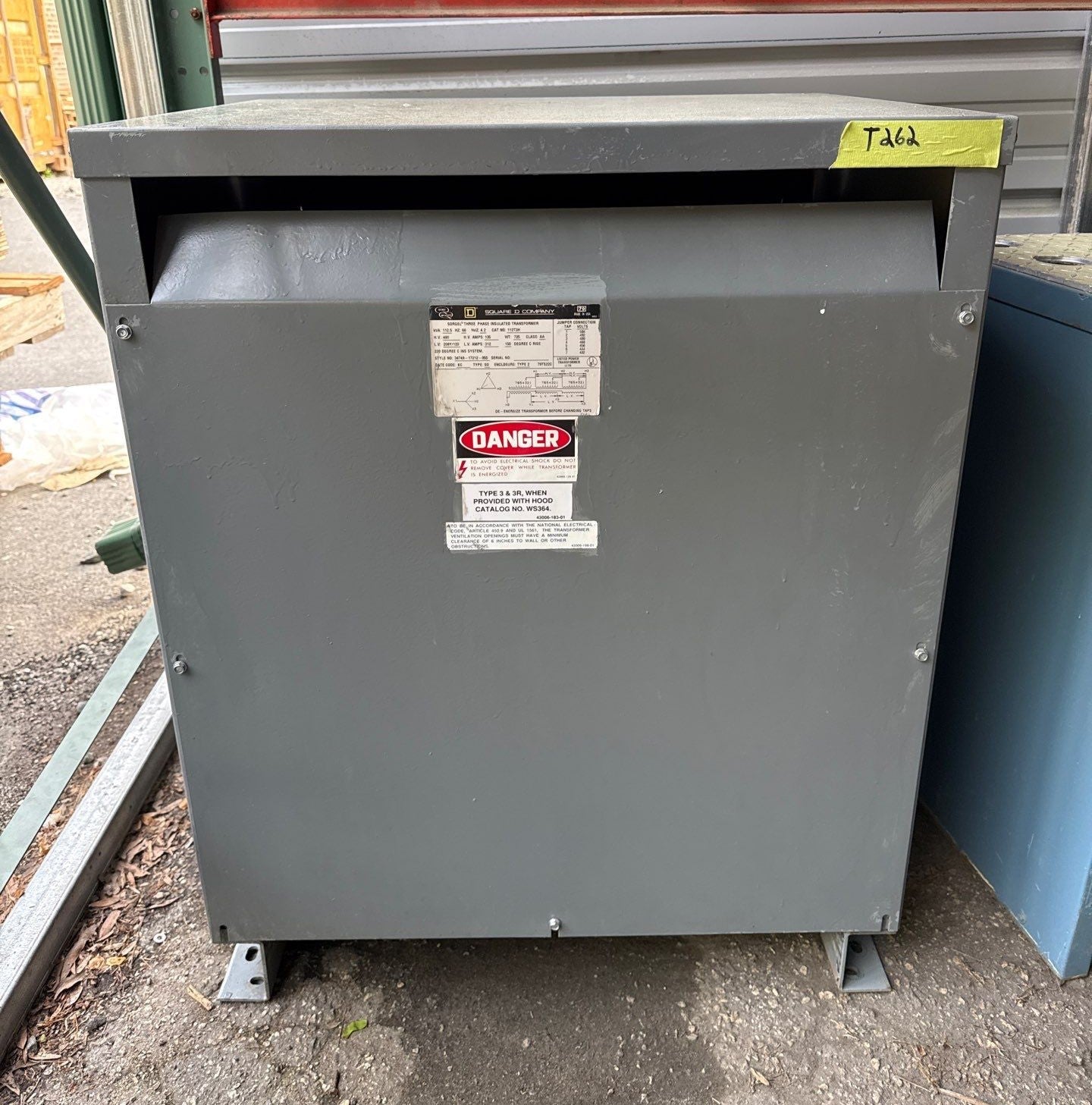 112.5 kVA Square D 112T3H Transformer Pri 480V Sec 208/120V 3PH Indoor Used