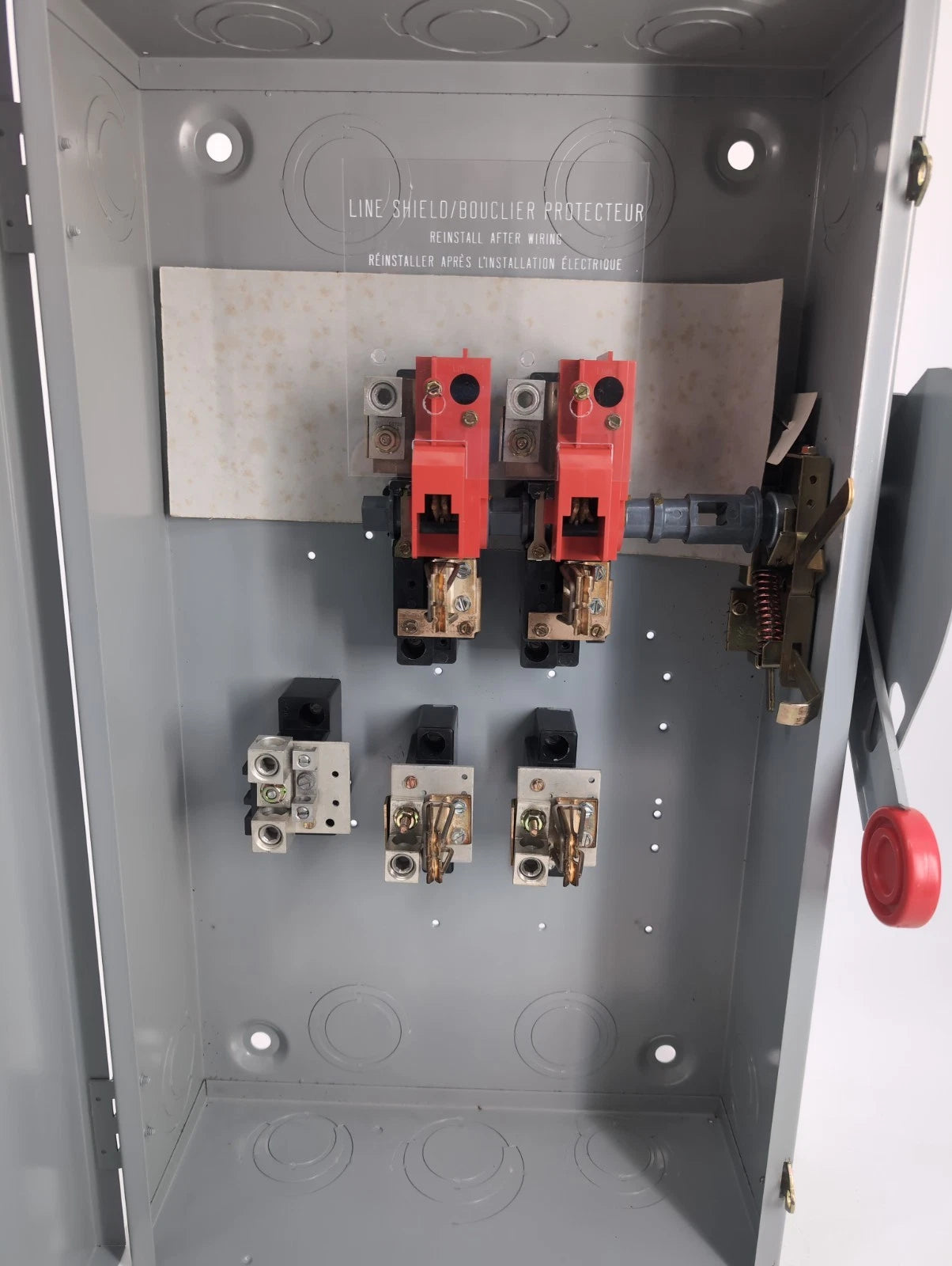 Eaton DH224NGK Safety Disconnect Switch 200A 2P 240V Type 1 Encl NEW New