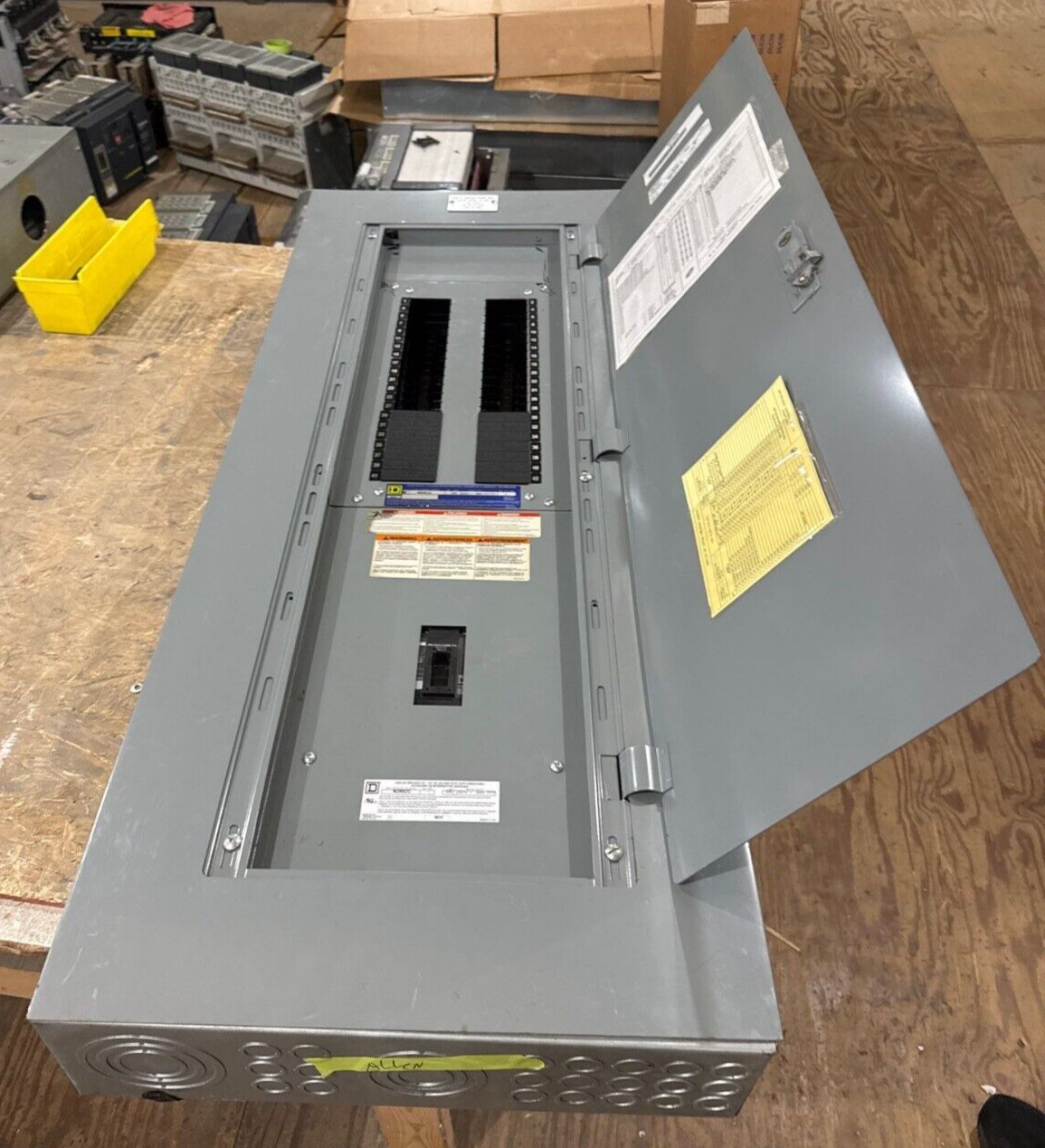 Square D NQ442L2C NQ Panelboard 225A 240V 3PH 4W 42 Cir Indoor Encl MCB QJL32150 P655 Used