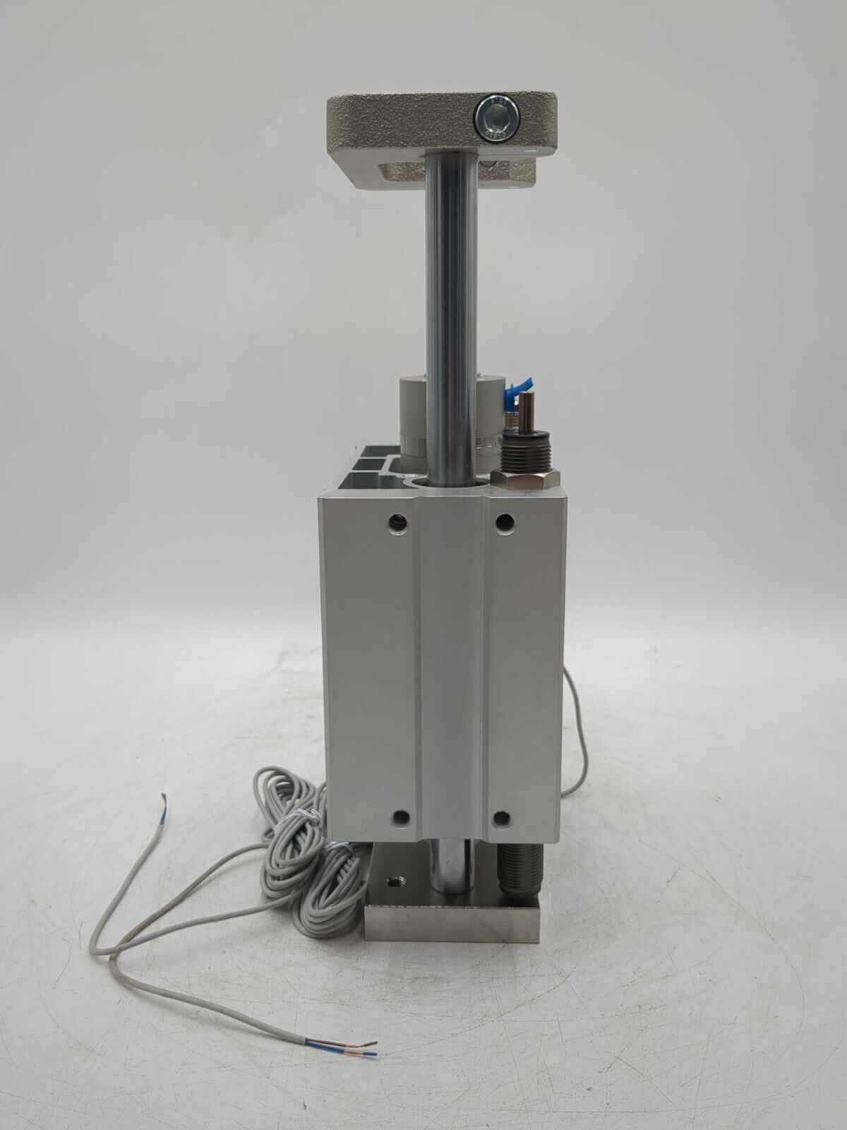 SMC MGGMB40-100-A93L Used