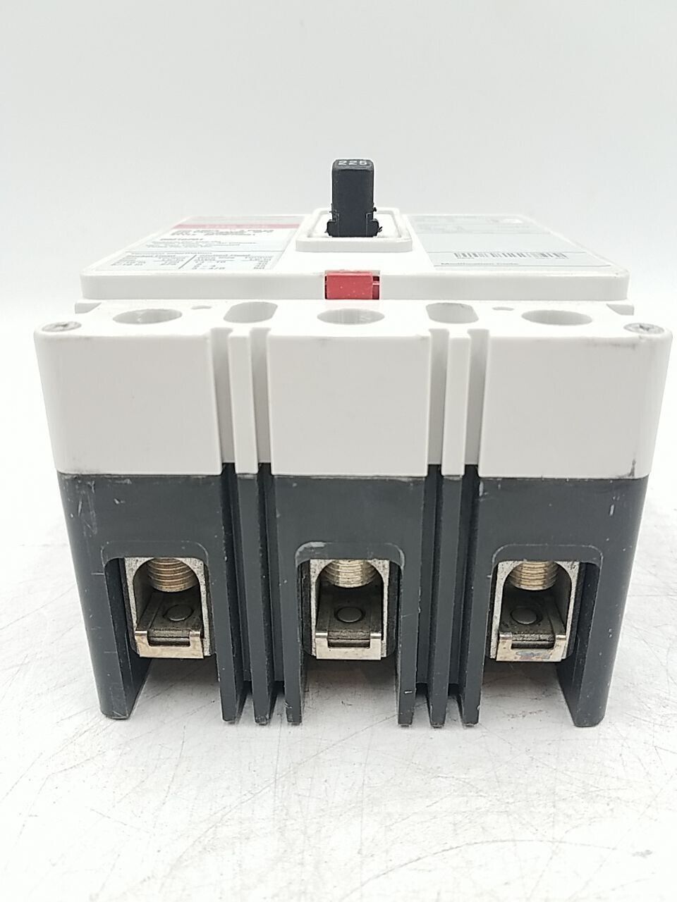 Cutler-Hammer EDB3225 Used