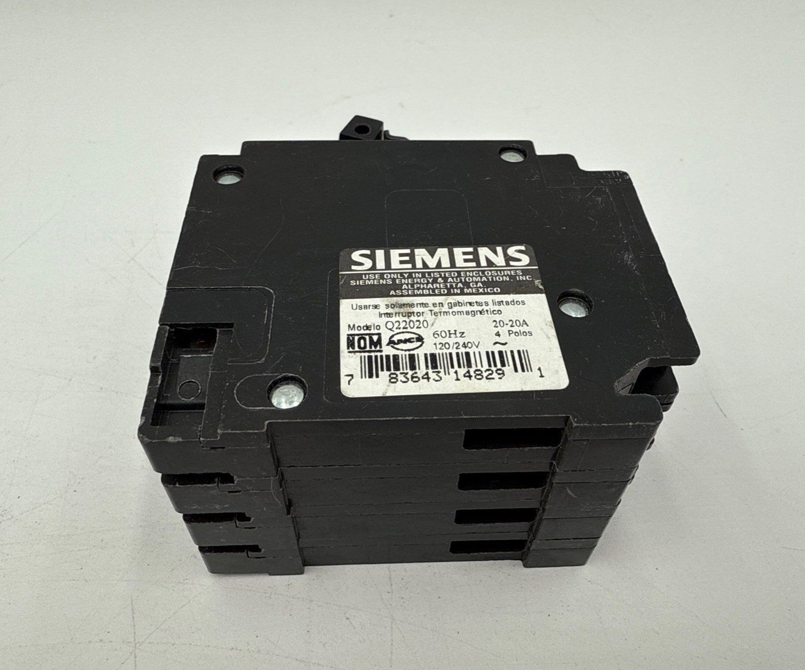 Siemens Q22020 Circuit Breaker Two 2 Pole 20 Amp 120/240V QT Plug-On Quad New