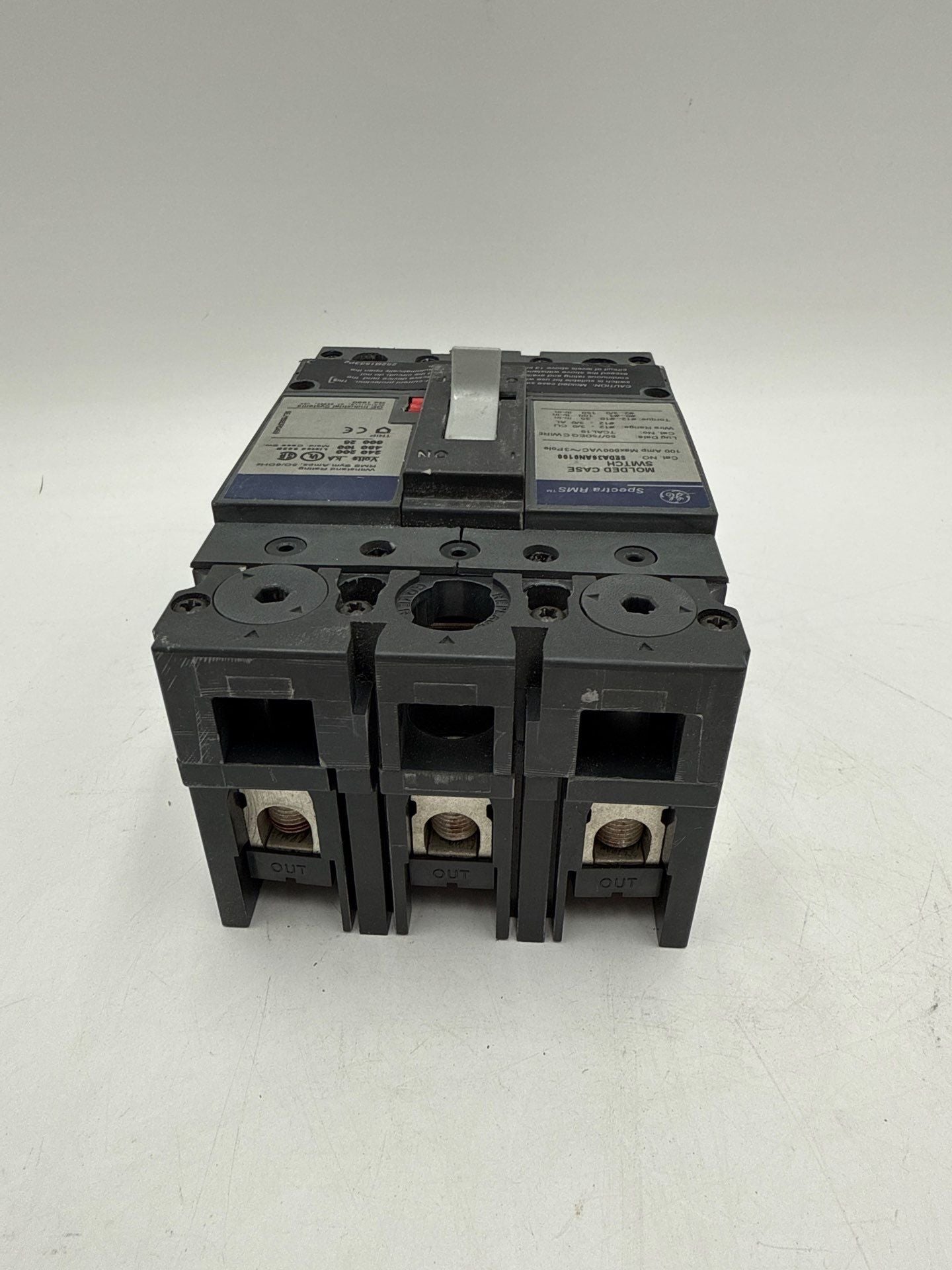 GE SEDA36AN0100 Circuit Breaker 100A 3P 600V 100 Amp 3 Pole Spectra RMS Used
