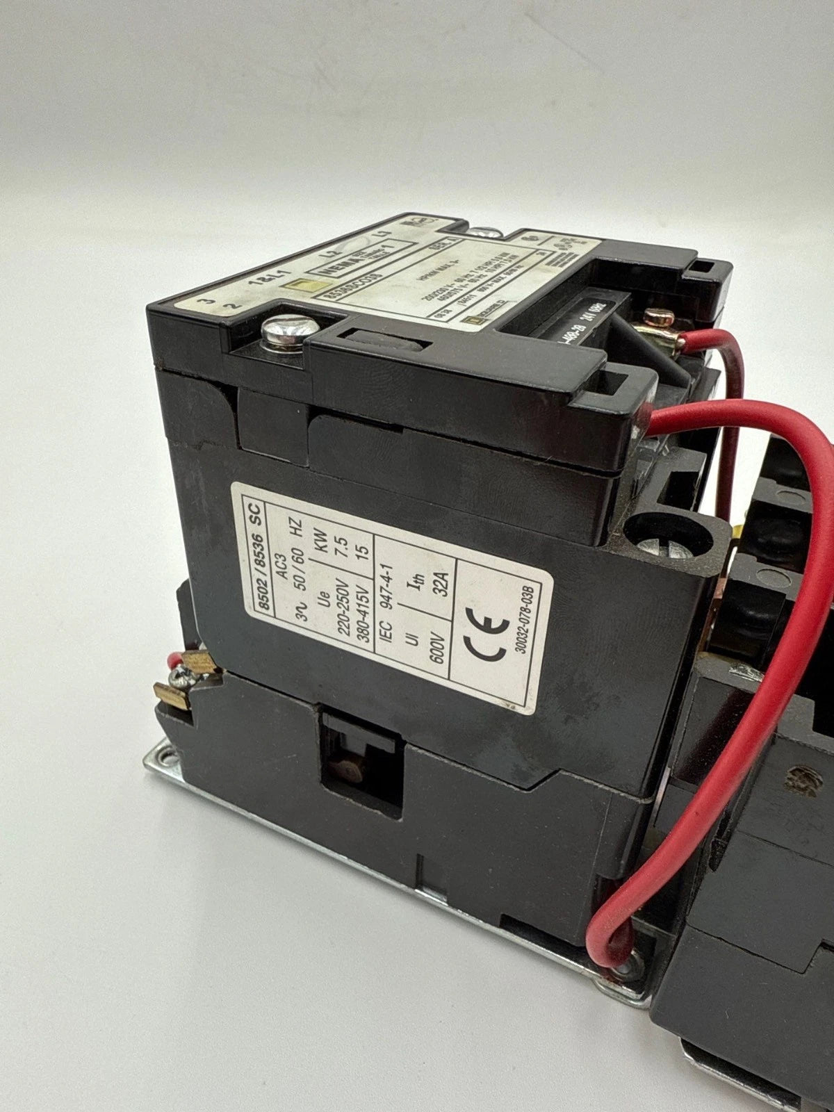 Square D 8536SCO3S Starter Size 1 30A 3P 600V 10HP Coil 24VDC 8536SCO3SV01 Used