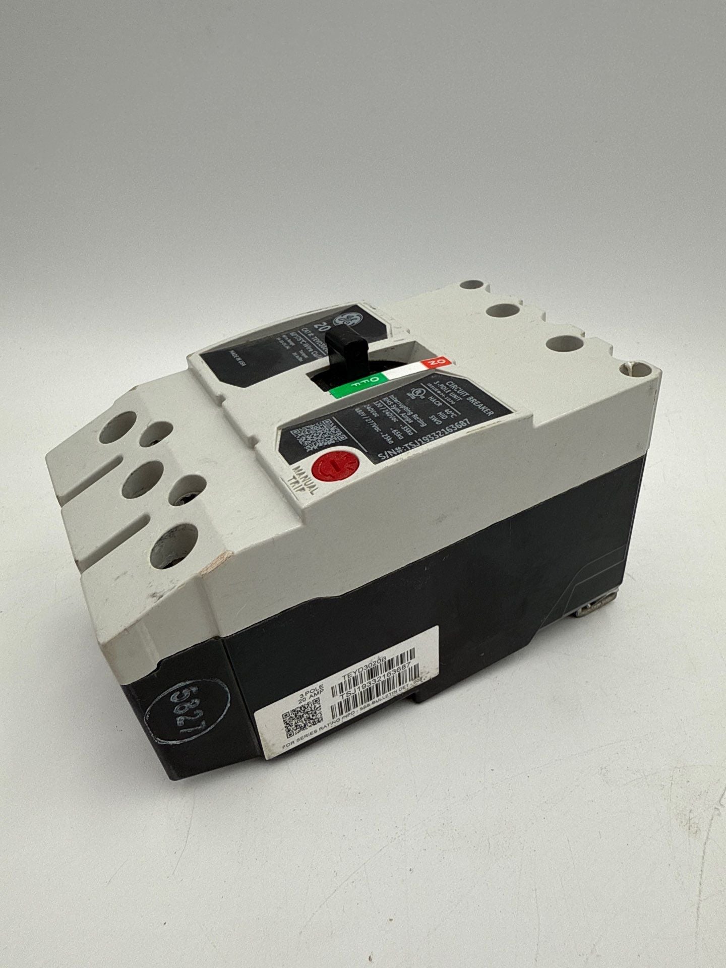 GE TEYD3020B Circuit Breaker 20A 3P 480/277V 3PH TEYD 20 Amp 3 Pole Bolt On Used