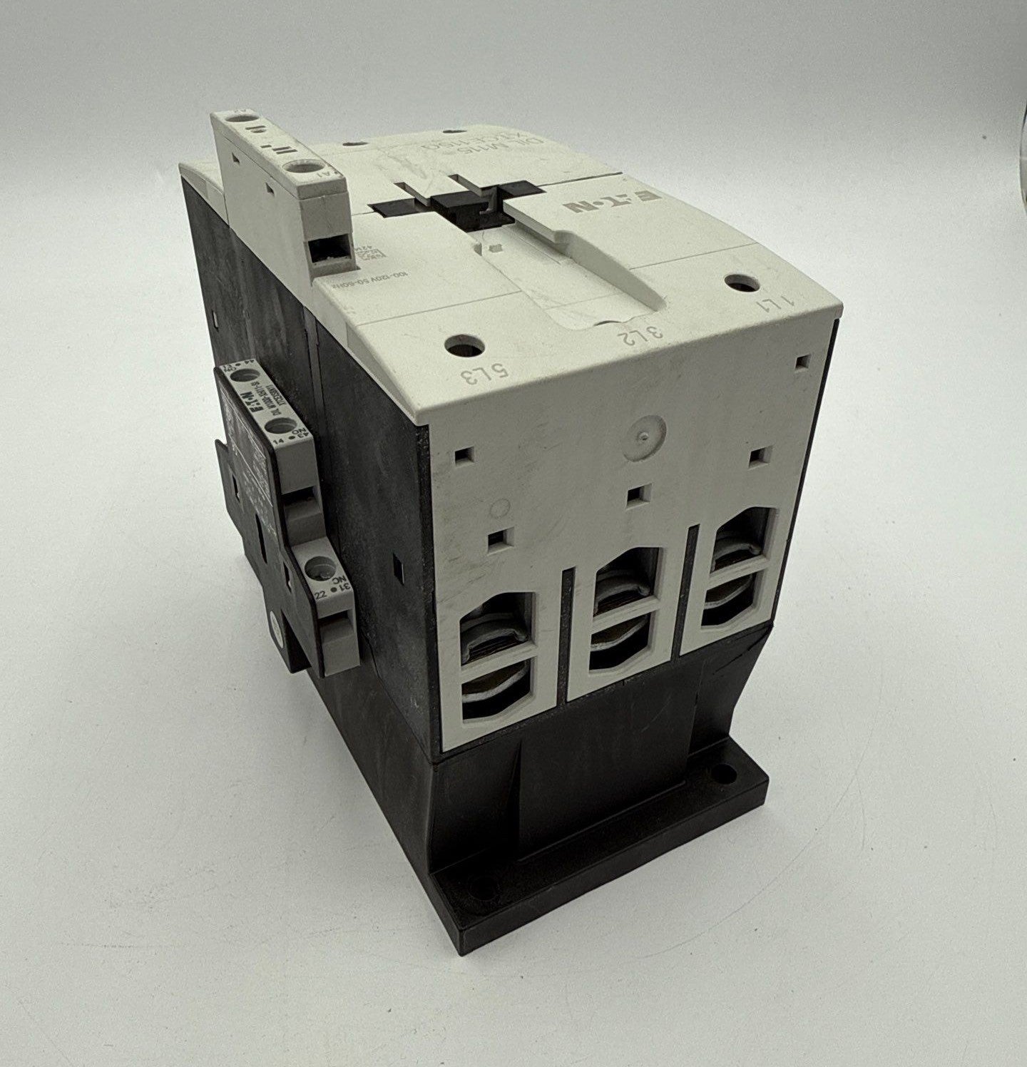 Eaton XTCE115GS1A Contactor DIL M115 XTCE115G 115A 3P 600V Coil 100/120V Used