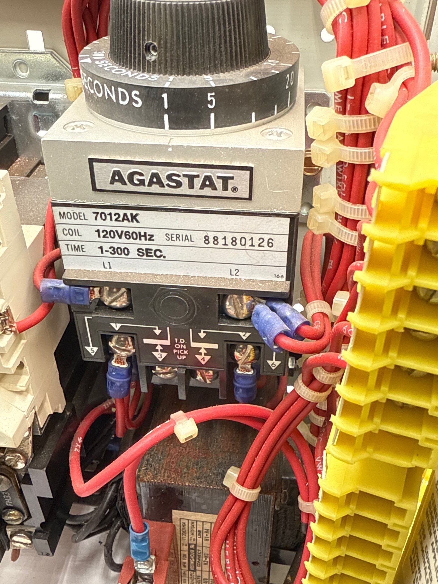 Eaton Freedom 2100 12" 7A Combo MCC Bucket Size 1 Starter HMCP007C0C Used