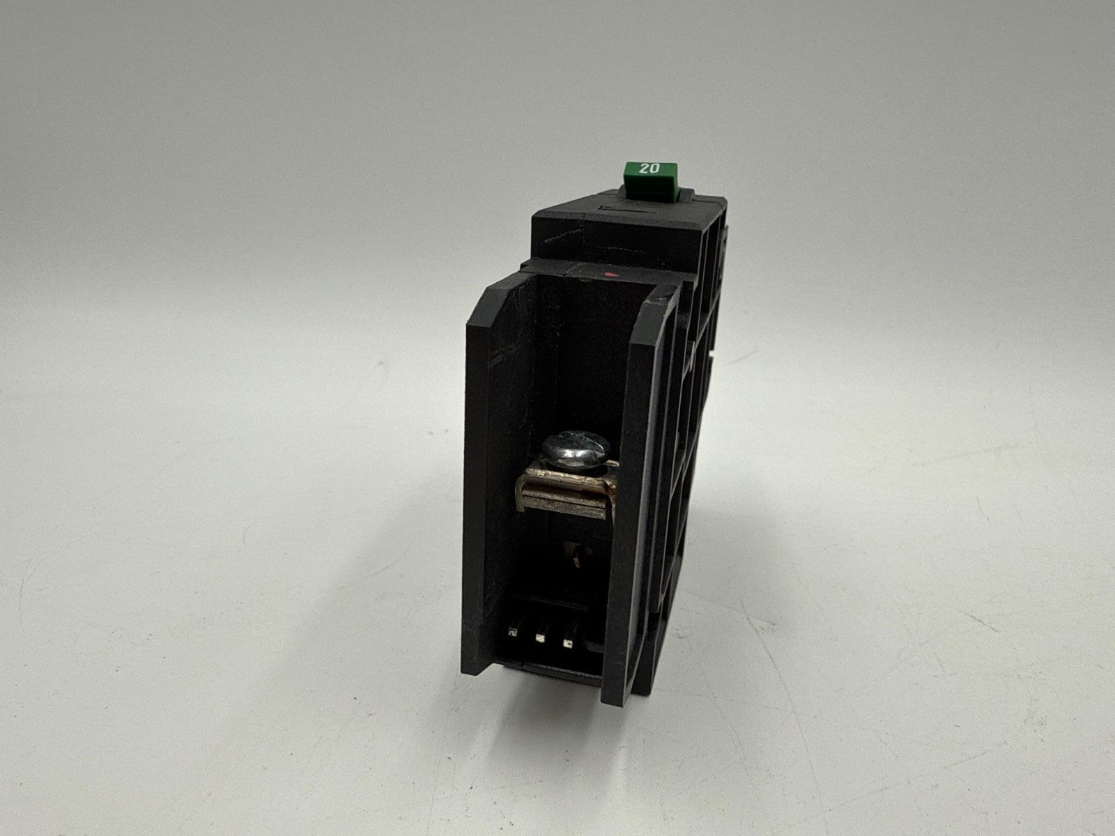 Cutler Hammer GHBS1020D Circuit Breaker 20A 1P 277V 1PH GHBS Bolt On 20 Amp Used