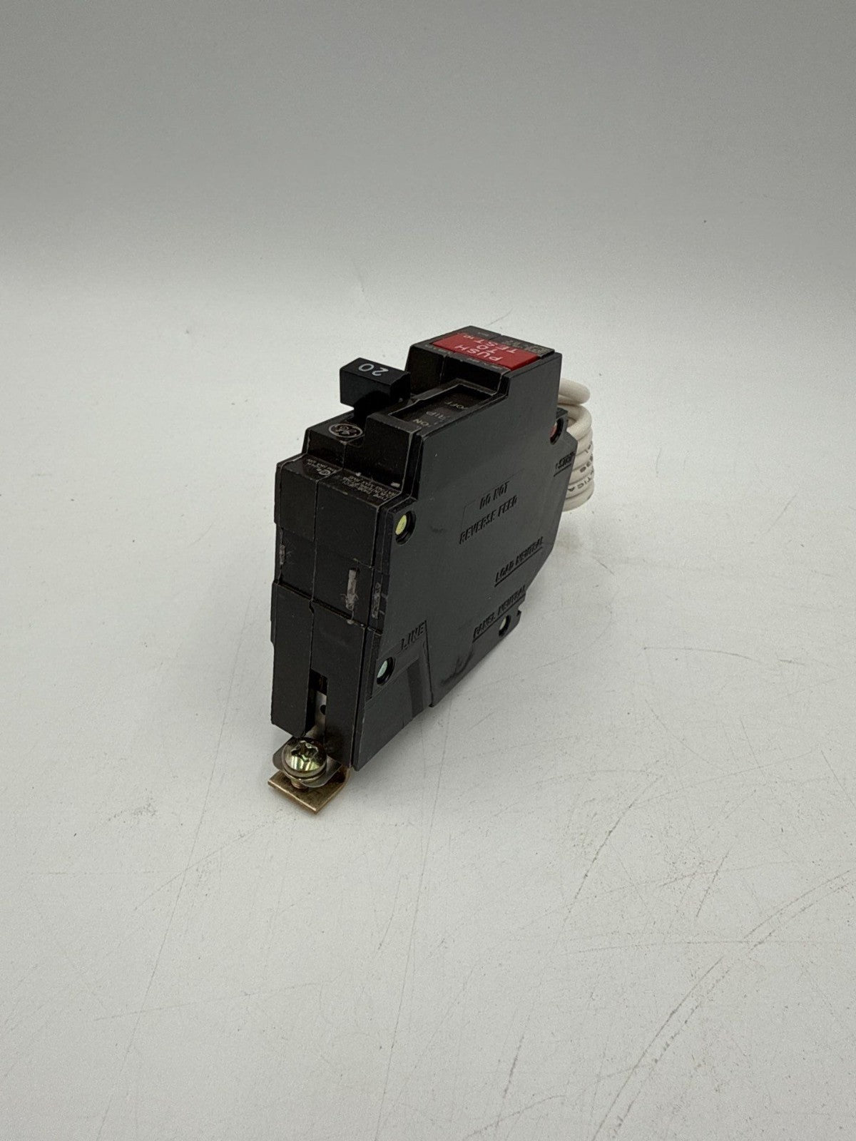 GE THQB1120GF Bolt On Circuit Breaker 20A 1P 120V THQB 20 Amp 1 Pole GFCI New