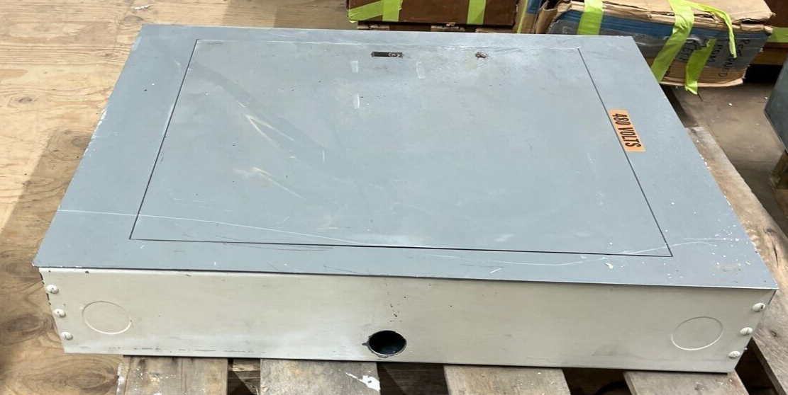 Square D HCN 225 Amp 3 Phase 4 Wire 480/600 volt I-Line MLO Panelboard P266 Used