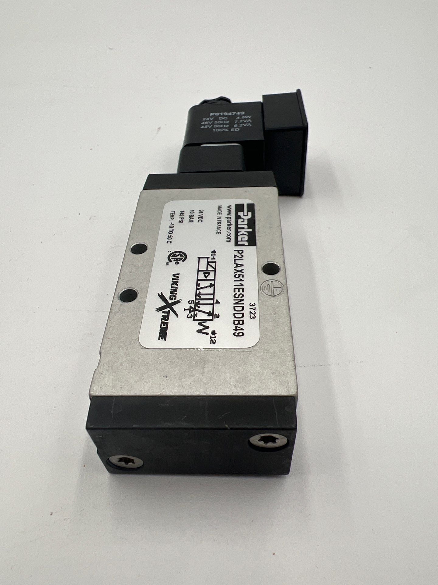 Parker P2LAX511ESNDDB49 New