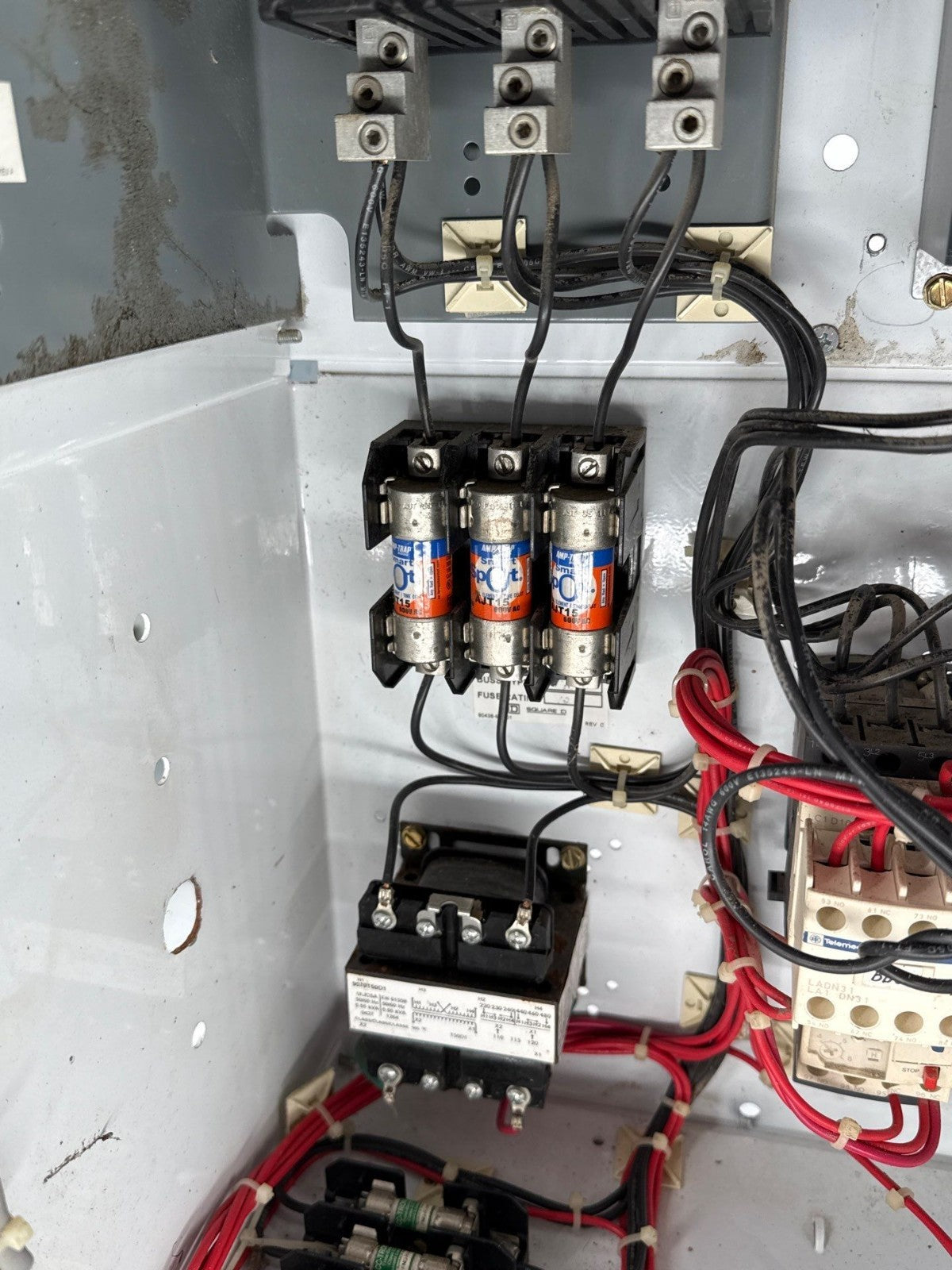 Square D Model 6 24" 15A Combo MCC Bucket FHP3601513M ATV71HU22N4 3HP Drive Used