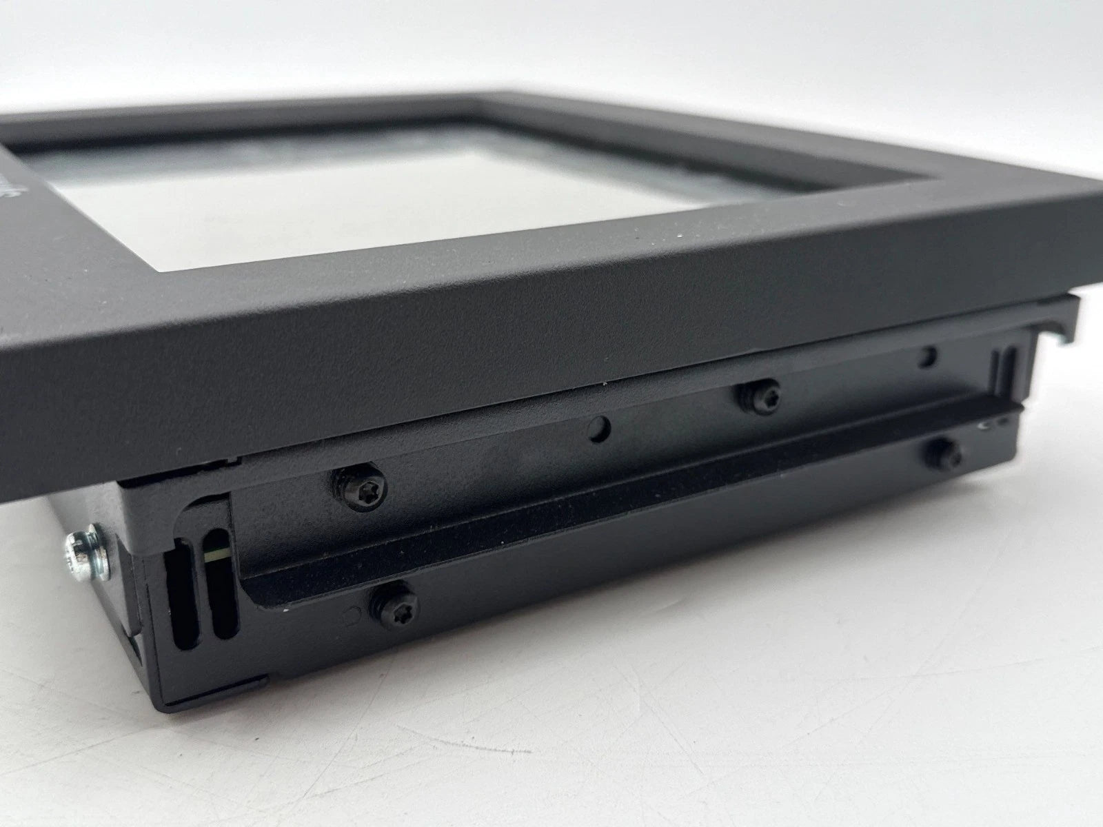 Symmetra PX 0N-9586SYPX 10in Operator Panel Touchscreen Display For UPS System Used