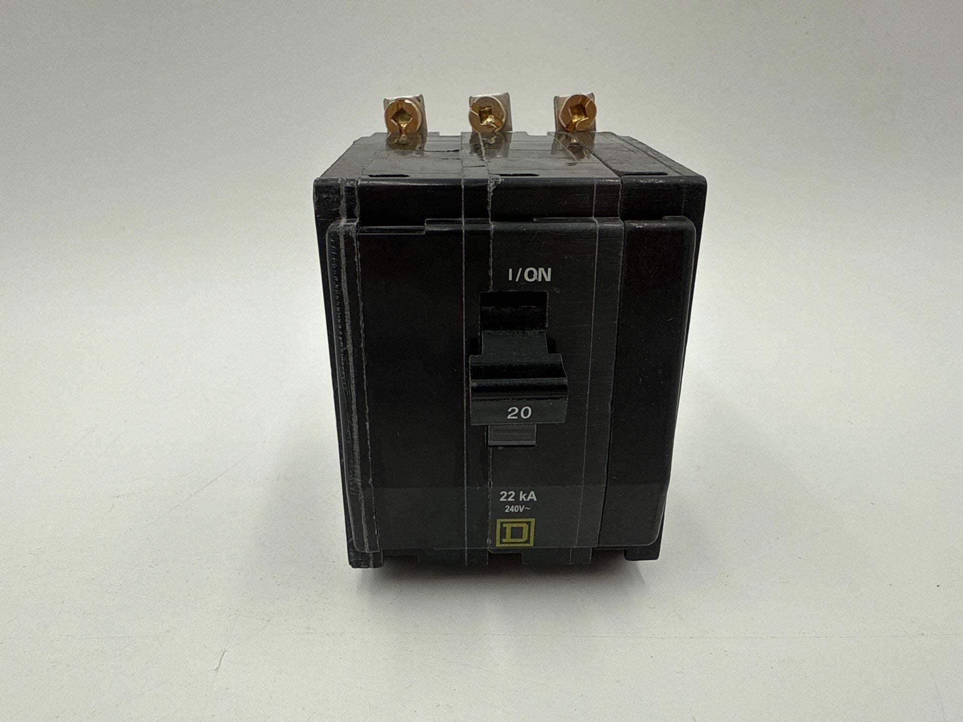 Square D QOB320VH Circuit Breaker 20A 3P 240V 22kA QOB 20 Amp 3 Pole New