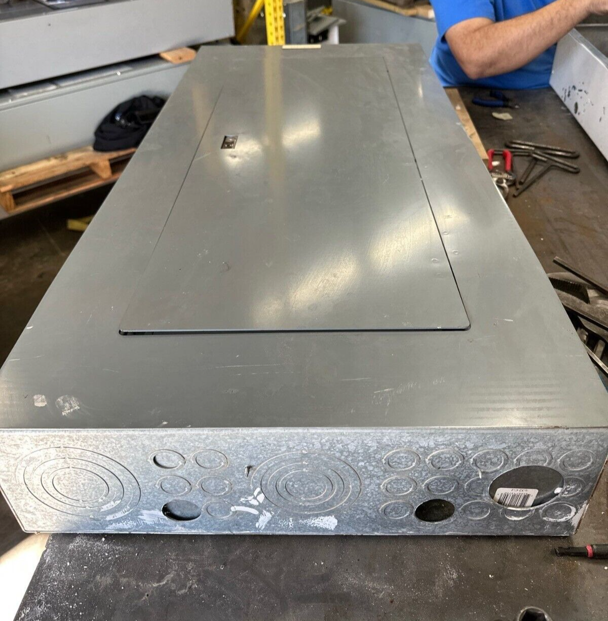 Square D NF Panelboard 250A 600Y/347V 3PH 4W Main Lug MLO Indoor Encl 42 Circuit P334 Used