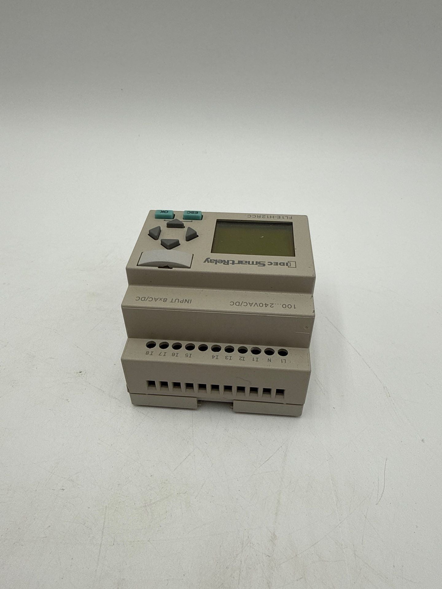 IDEC SmartRelay FL1E-H12RCC Programmable Relay 24VAC/DC 8 Input 4 Output New