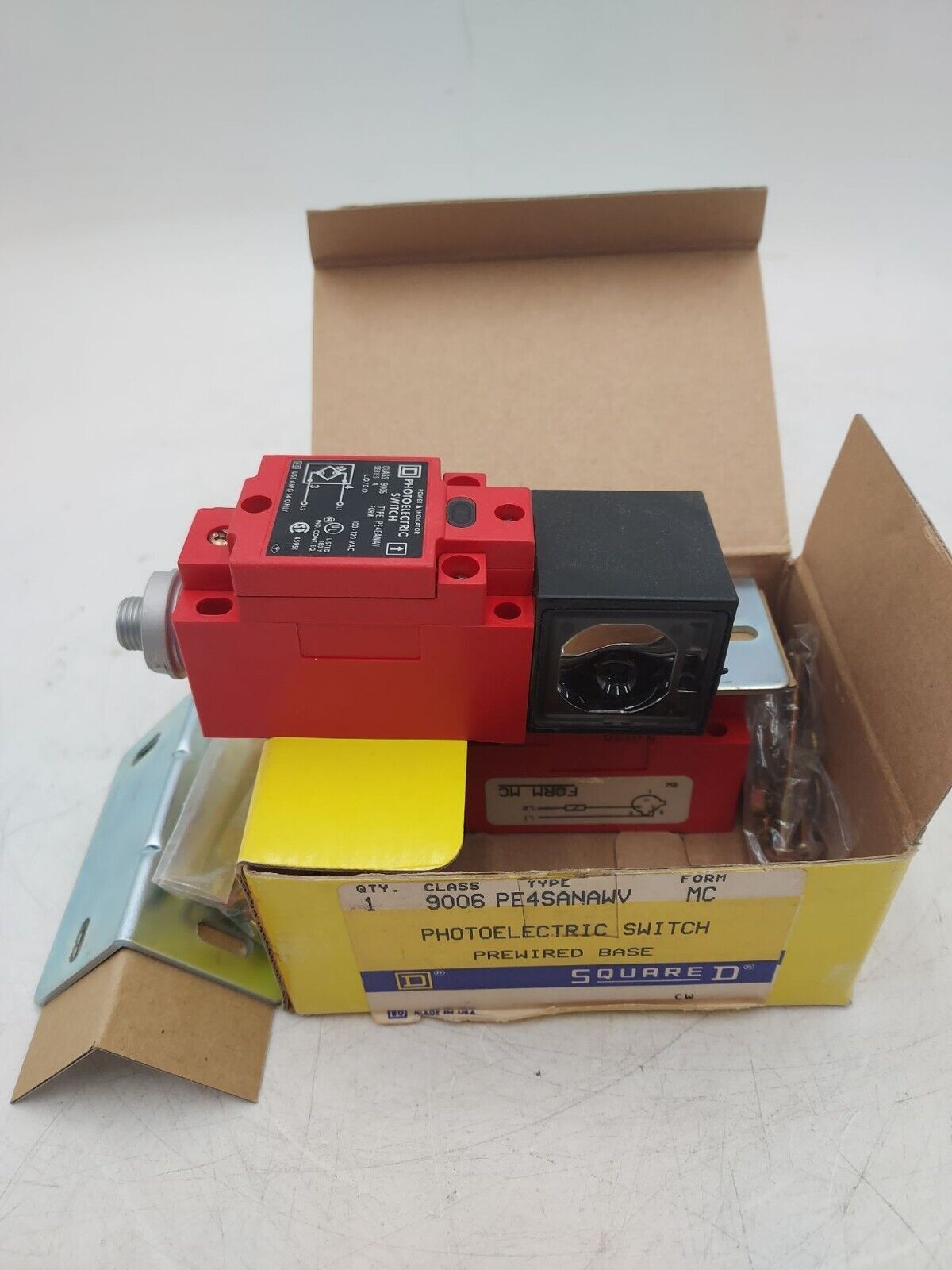 Square D PE4SANAWV New