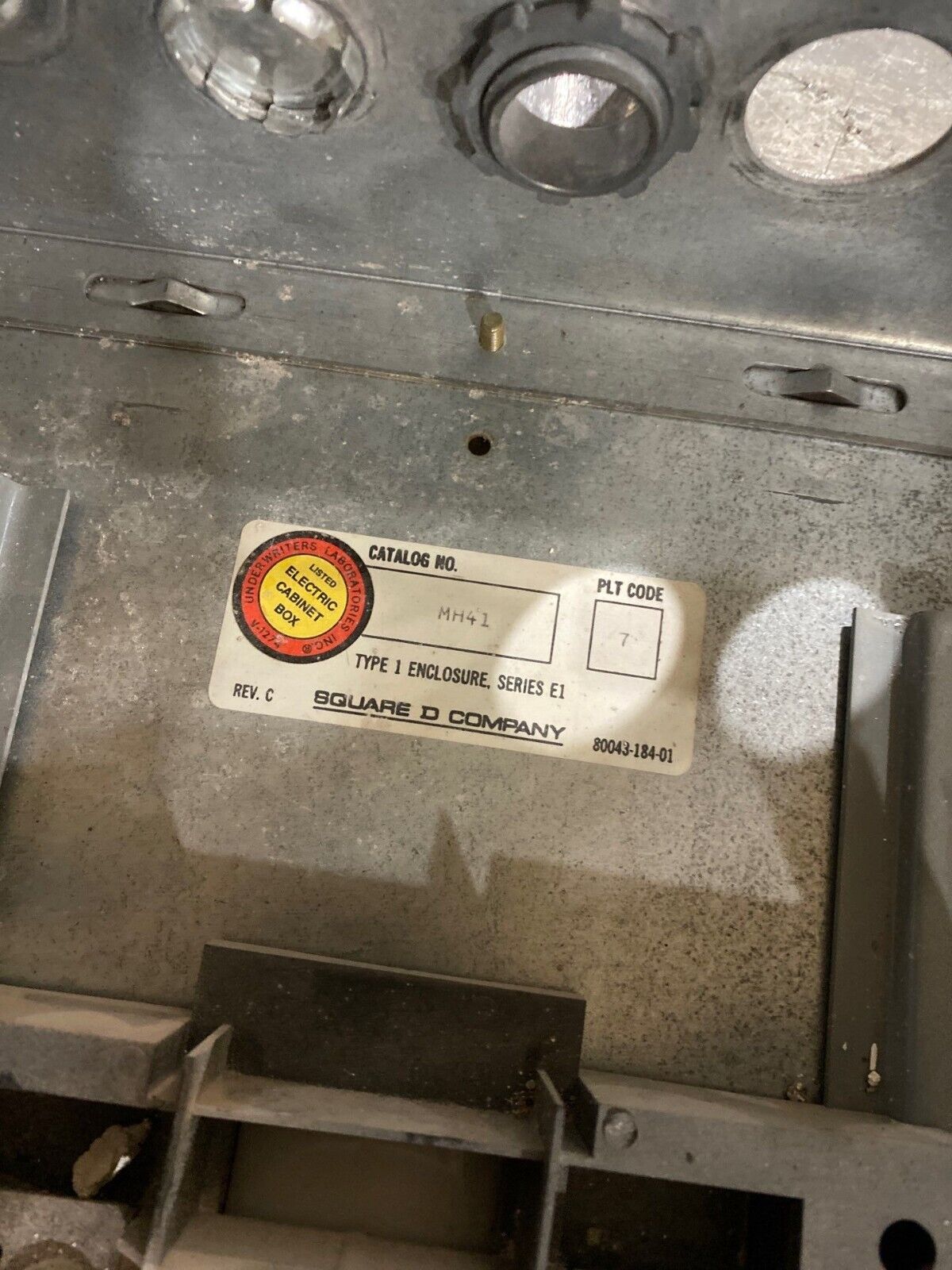 Square D NEHB Panelboard 225A 480/277V 3PH 4W Indoor Encl 42 Cir Main Lug MLO P654 Used