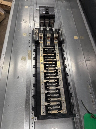 Square D NQOD442L225CU Panelboard 225A 240V 3PH 4W 42 Cir Indoor Encl MCB 225Amp P637 Used