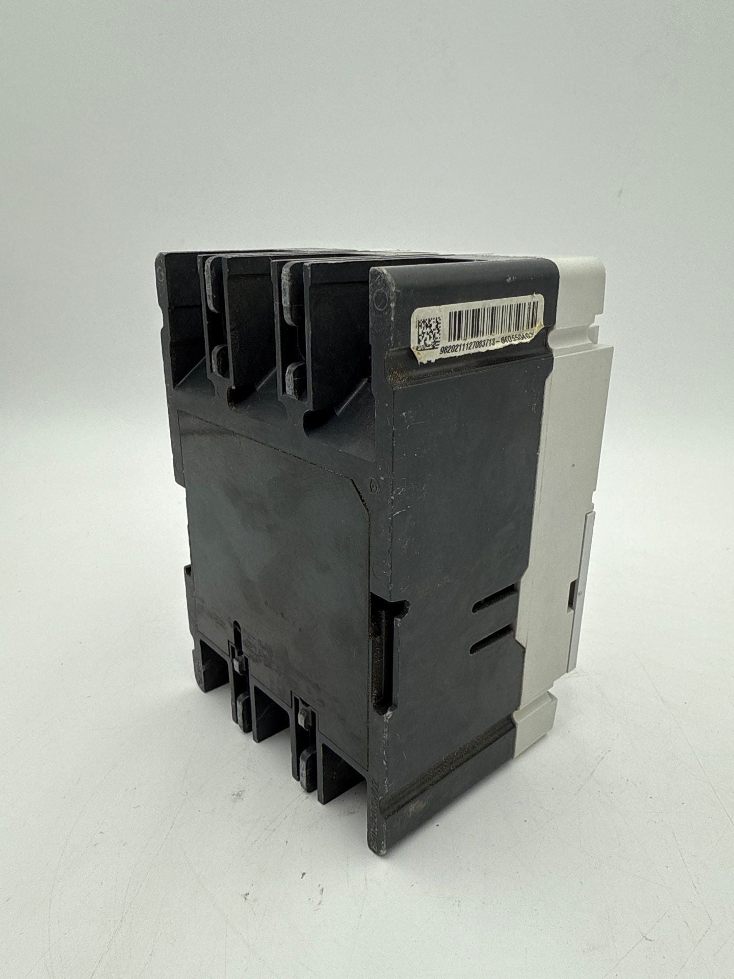 Eaton PDG23G0030TFFL Circuit Breaker 30A 600V 3P Bolt On 30 Amp 3 Pole PDG2 Used