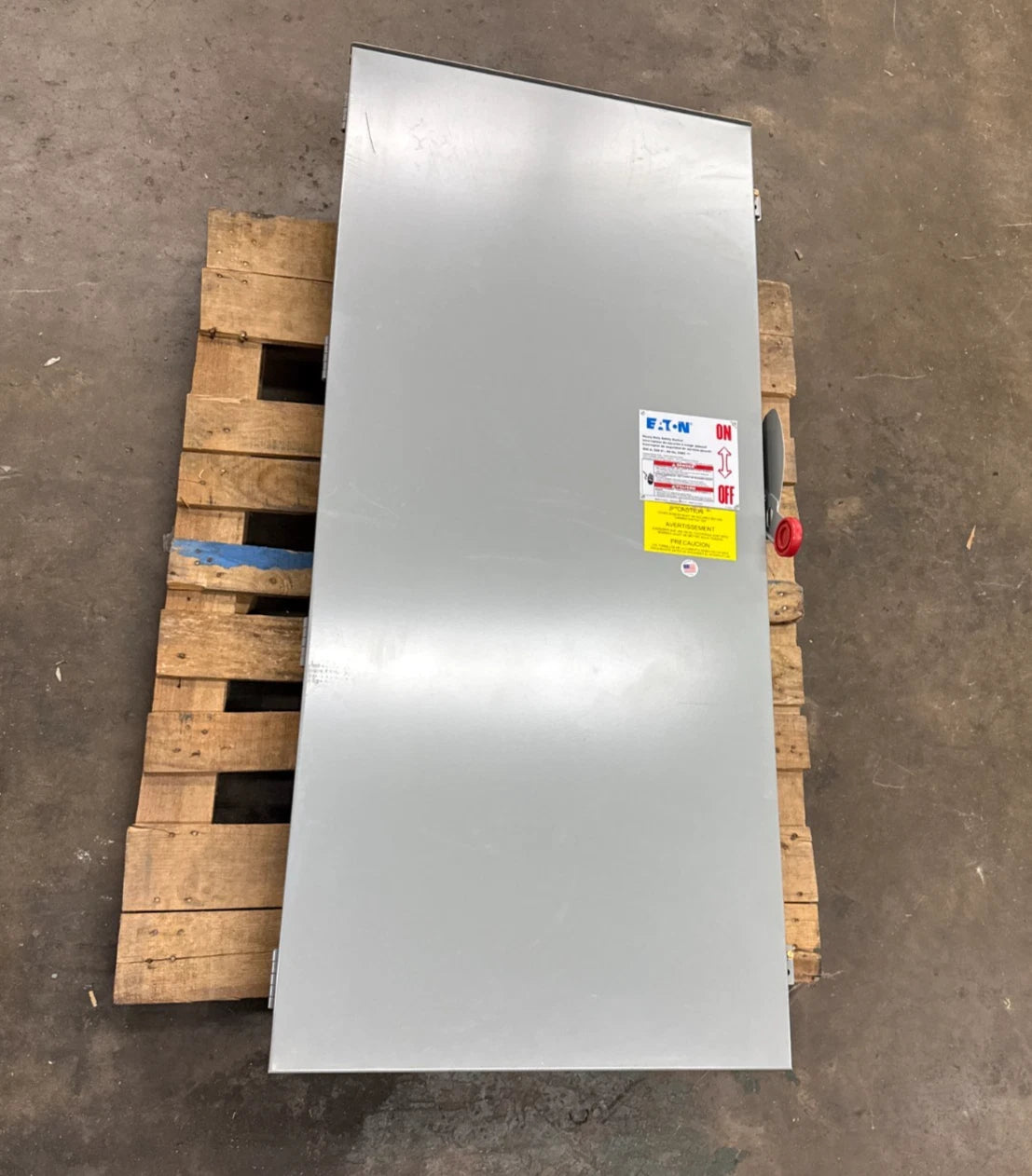 Eaton DH327NRK Safety Disconnect Switch 800A 3P 240V 3PH 3R Outdoor 800 Amp New