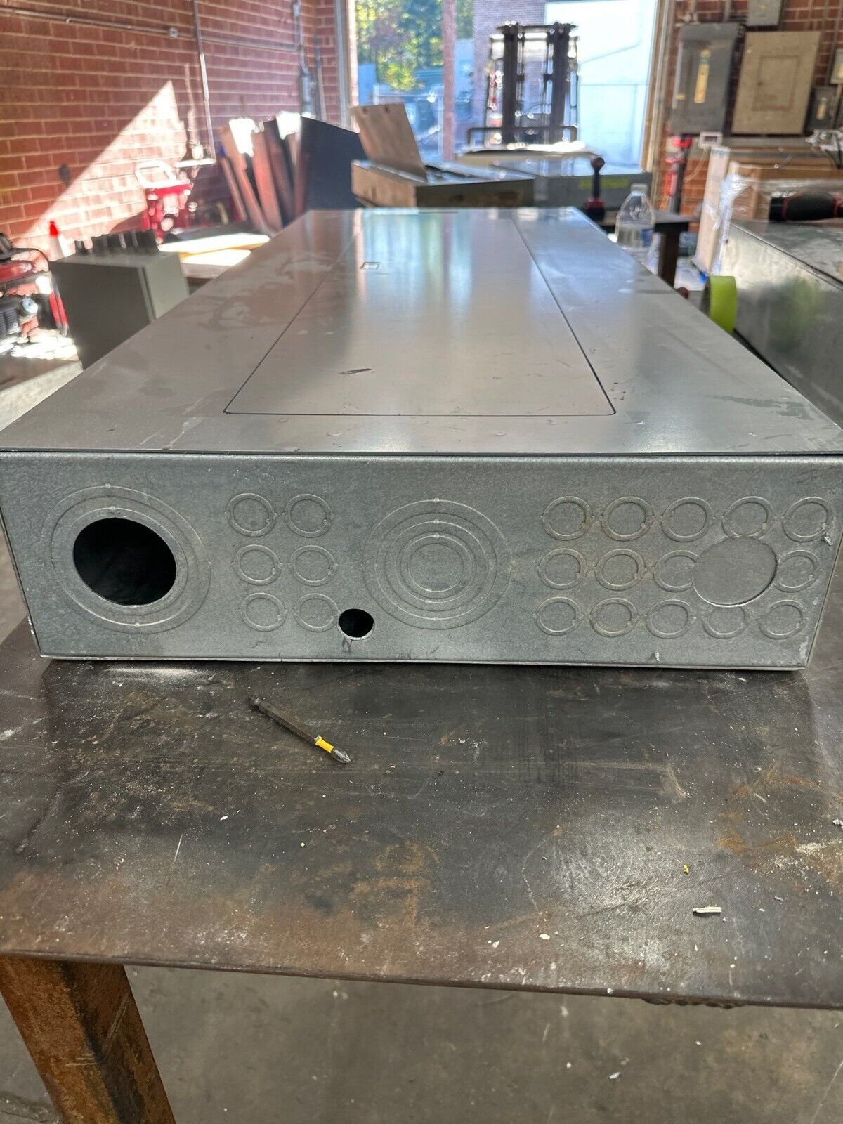 Square D NQOD442M225 Panelboard 225A 208/120V 3PH Indoor Encl 42 Cir 225 Amp MCB P385 Used