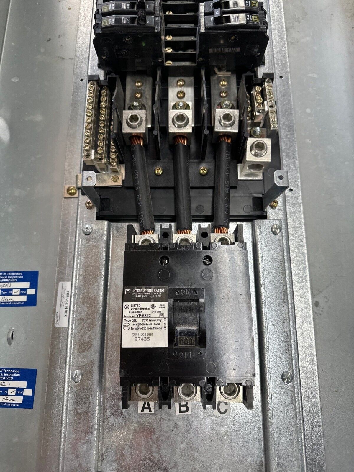 Square D NQOD442M225 Panelboard 225A 208Y/120V 3PH 4W Main Breaker Q2L3100 MCB P400 Used