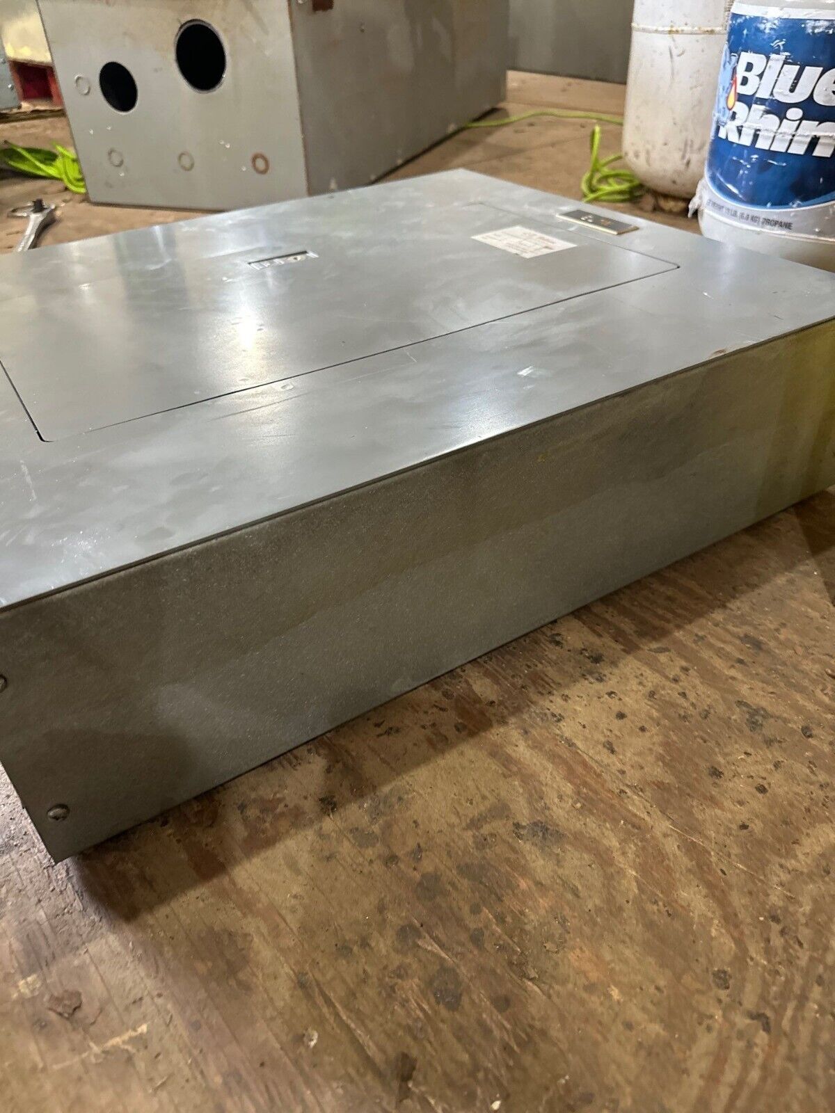 Square D NQOD12M100CU Panelboard 100A 120/240V 1PH 3W Indoor Encl 12 Circuit MCB P481 Used