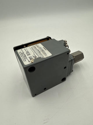 Square D 9012 GCW-1 Pressure Switch Adjustable 20-1000PSIG 480V 10A 9012GCW1 New