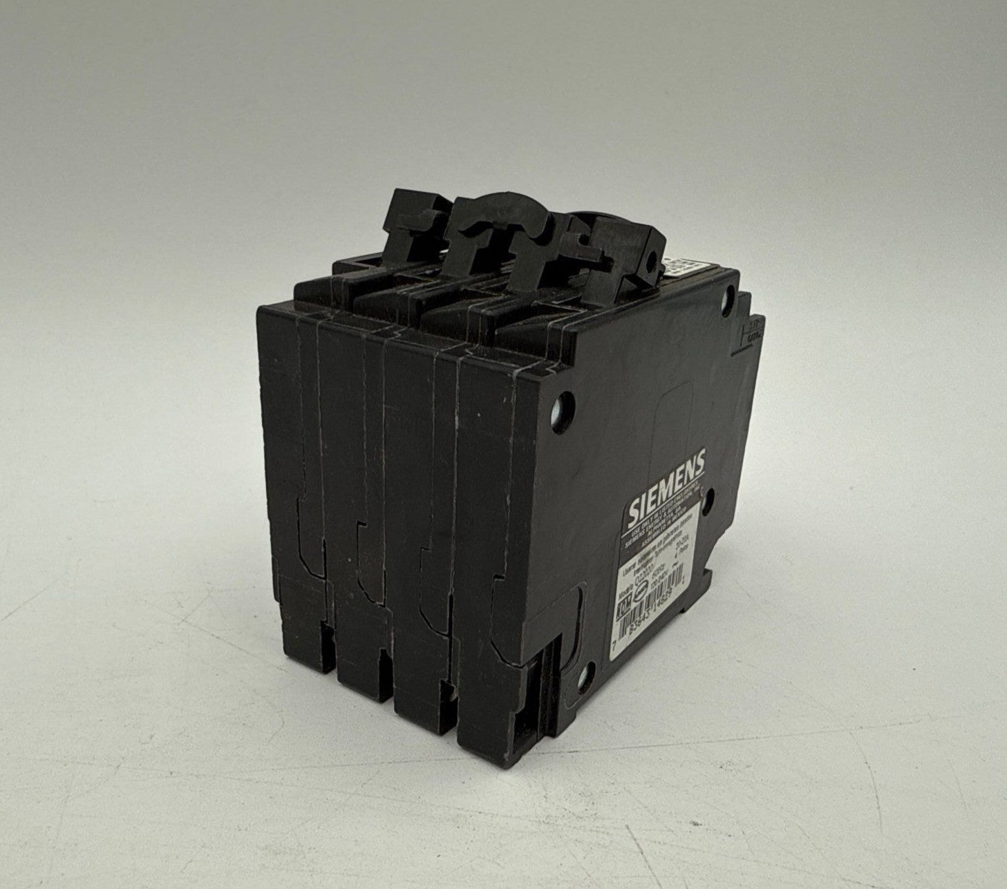 Siemens Q22020 Circuit Breaker Two 2 Pole 20 Amp 120/240V QT Plug-On Quad New