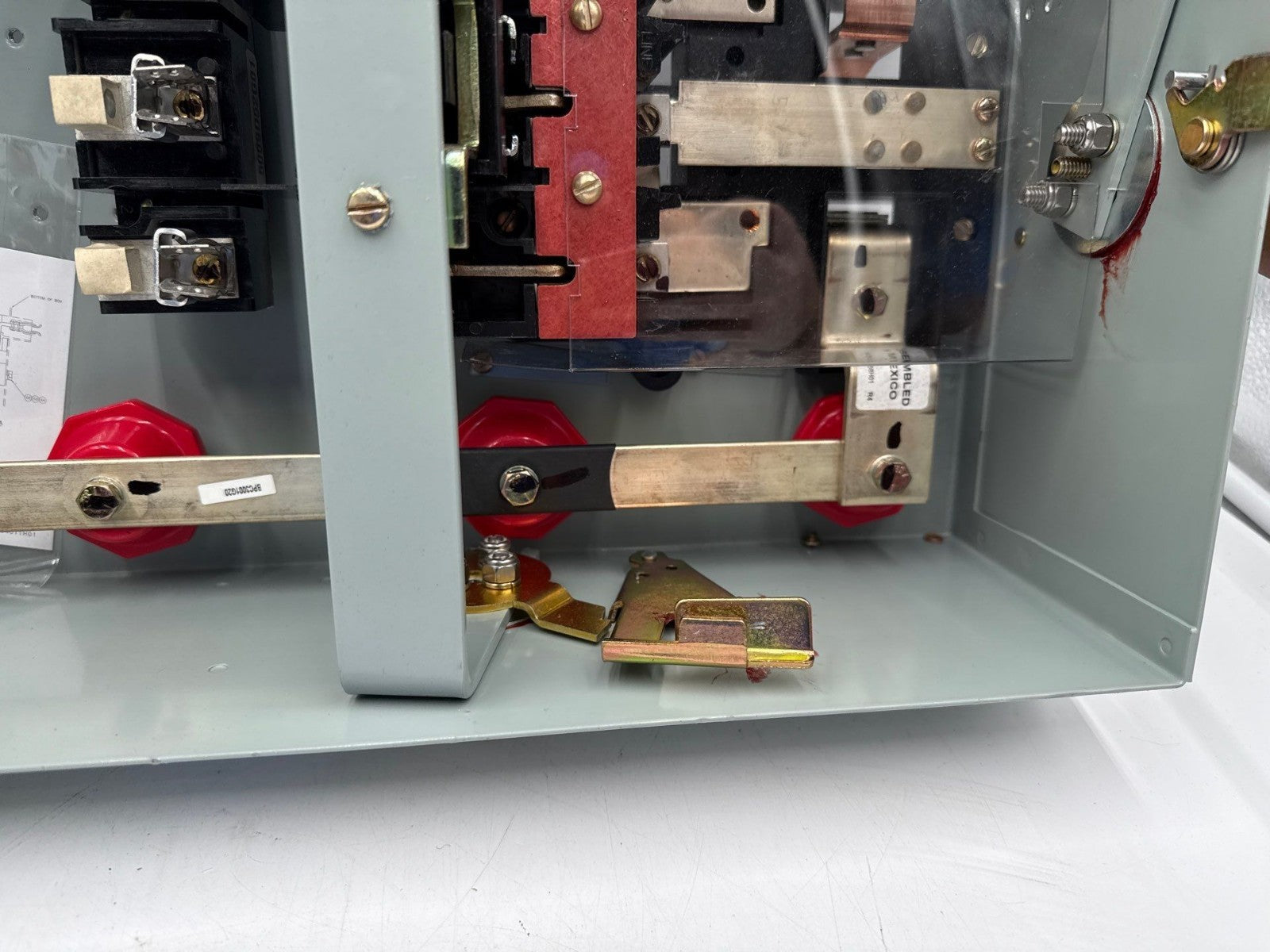 Eaton P3F321RGN Pow-R-Way III Busway Switch Bus Plug 30A 3PH 120/208V 4W Fusible New