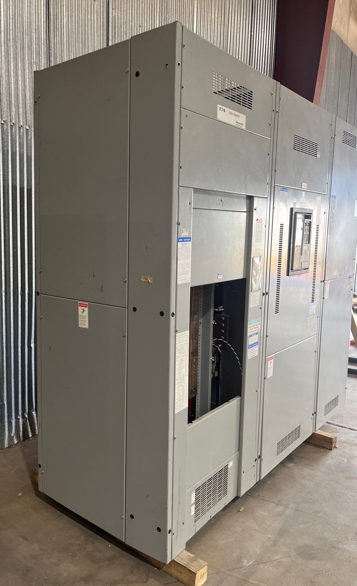 Eaton PRLC Switchboard 3000A 480/277V 3PH 4W MDS6303HEA W/ Distribution LSIG Used