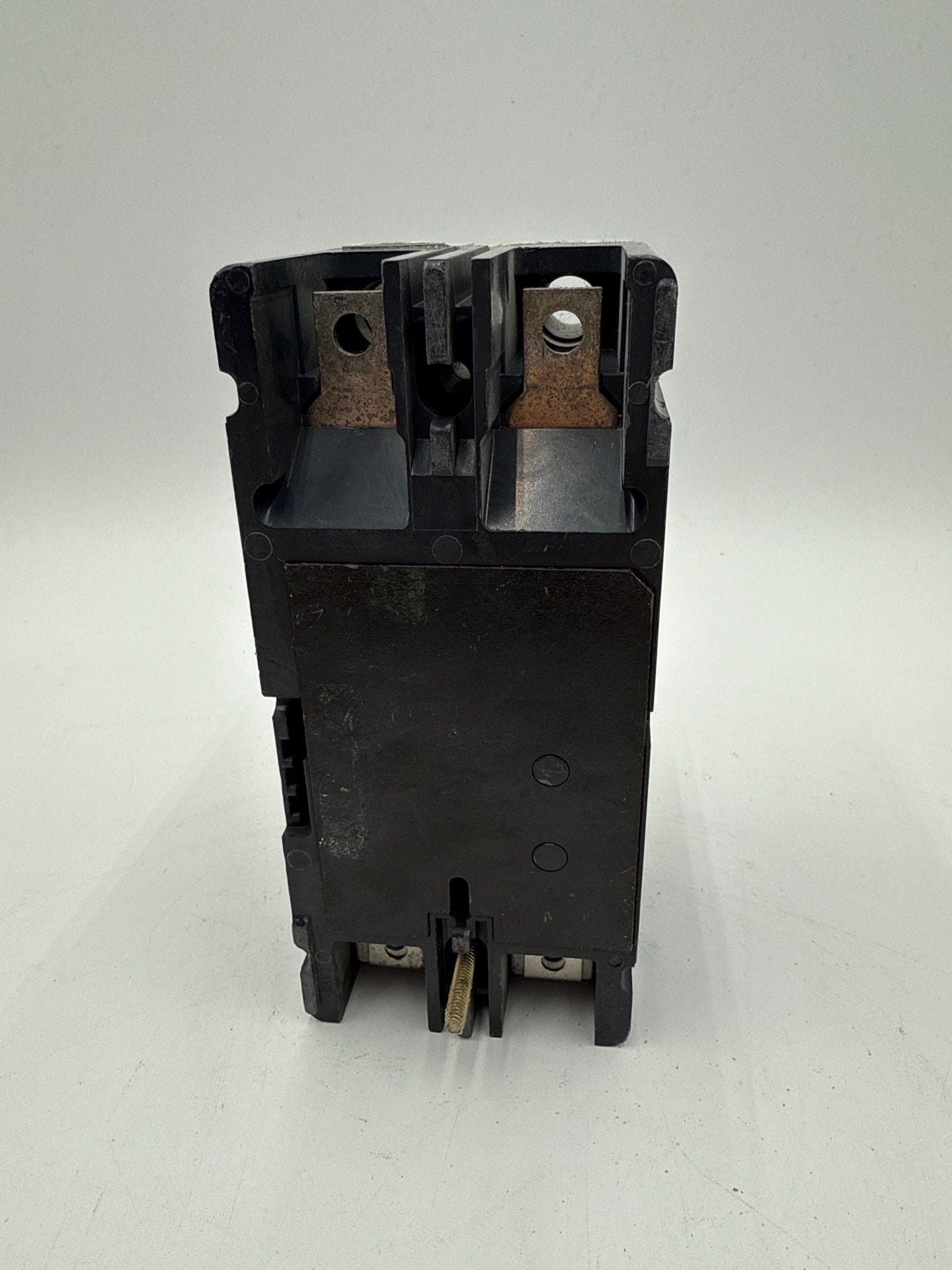 Cutler Hammer ED2200 Circuit Breaker 200A 2P 240V ED 65k 200 Amp 2 Pole Used