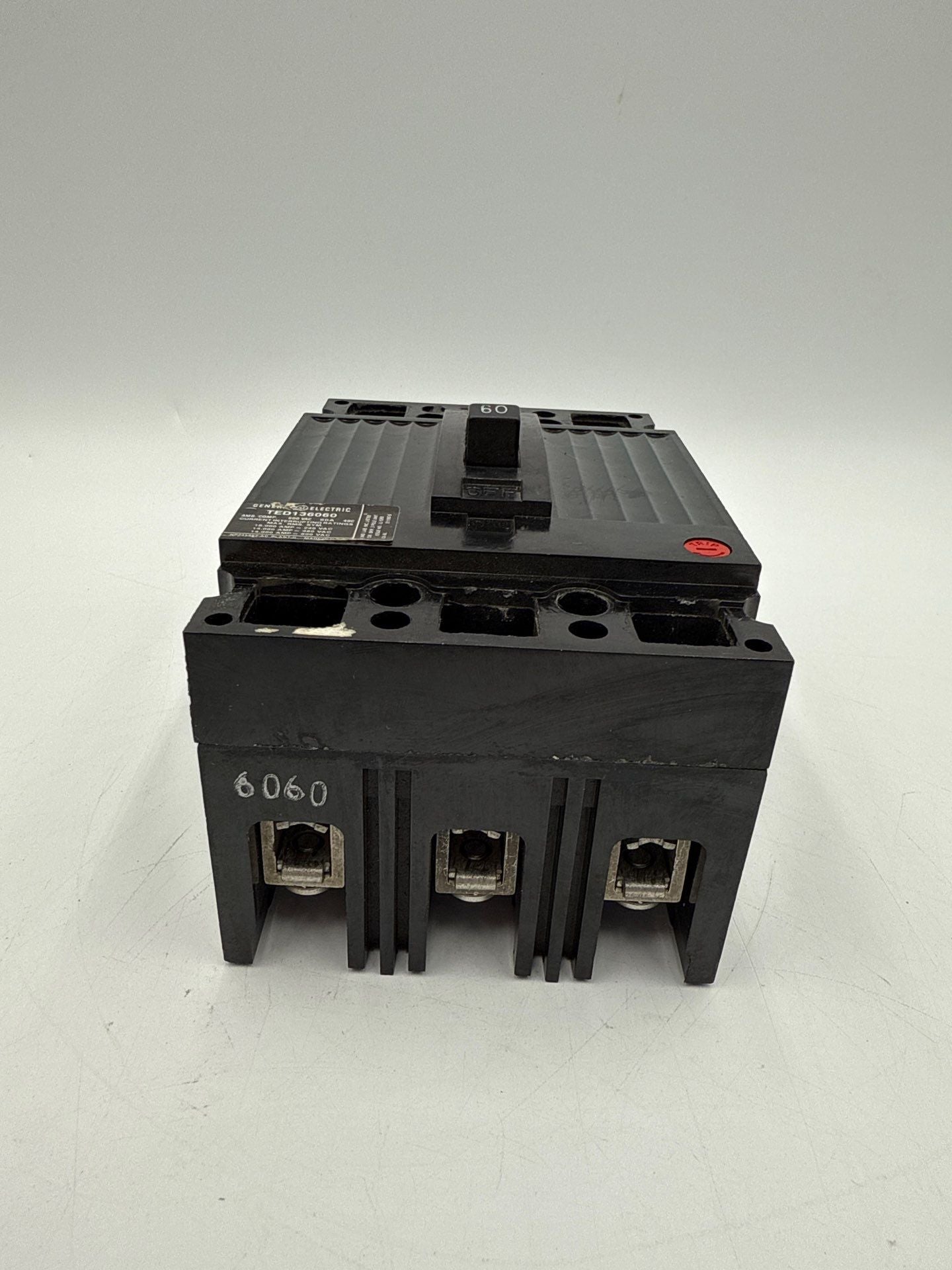 GE TED136060 Circuit Breaker 60A 3P 600V TED 60 Amp 3 Pole 3 Pahse Used